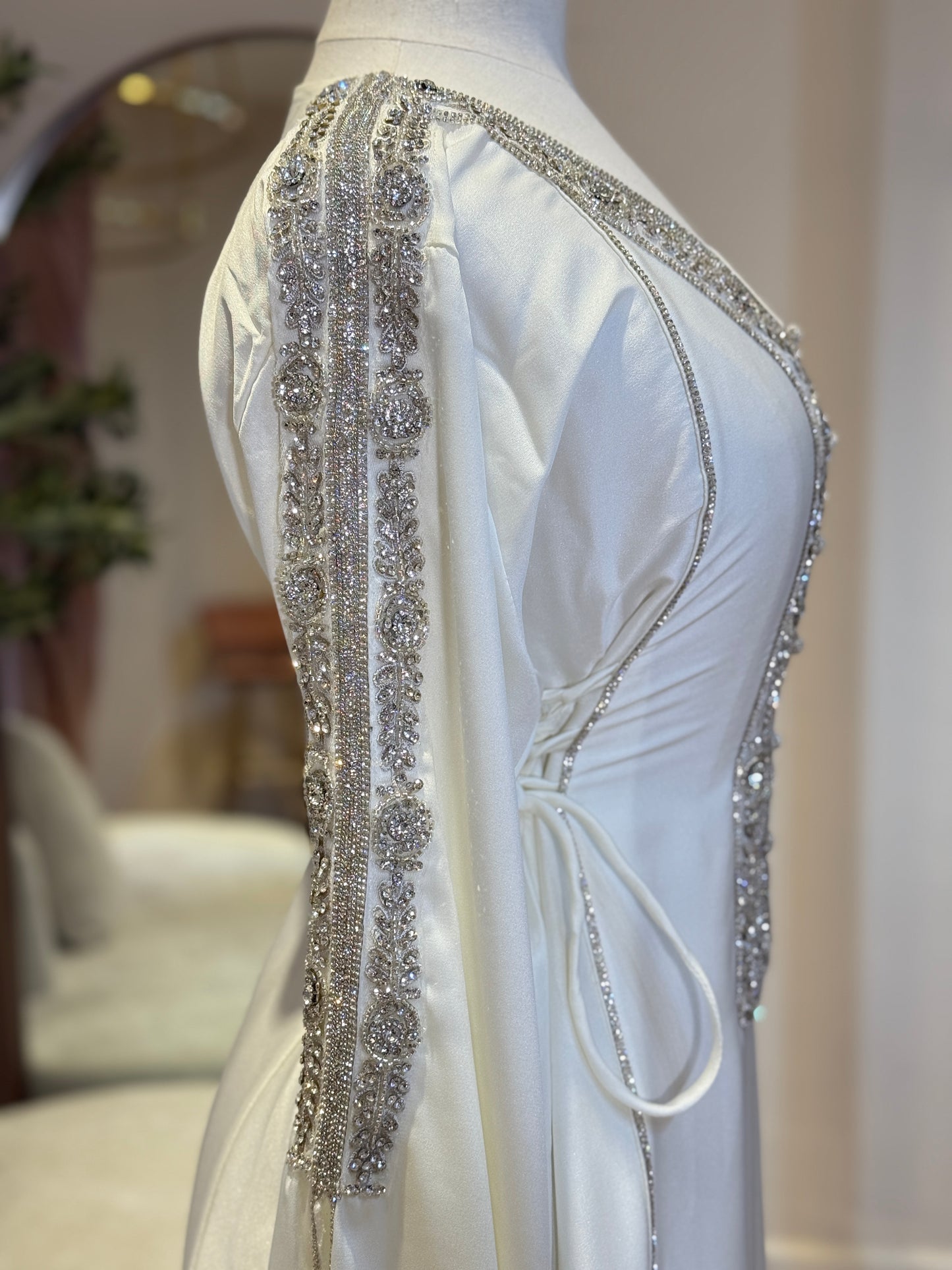 Whit Hessa Luxury Khaliji Caftan