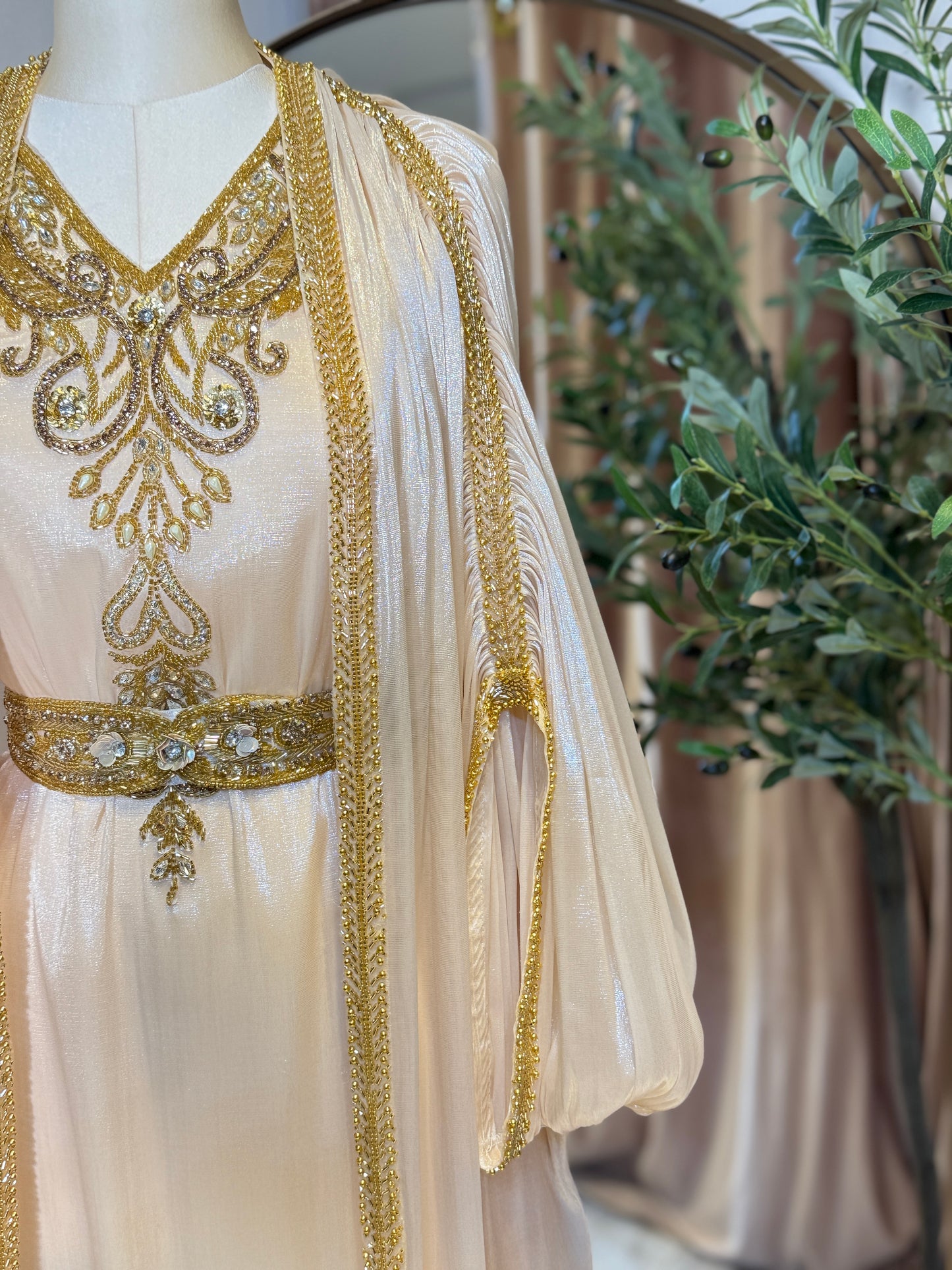 Mohraa Luxury 3 piece Khaleeji Caftan