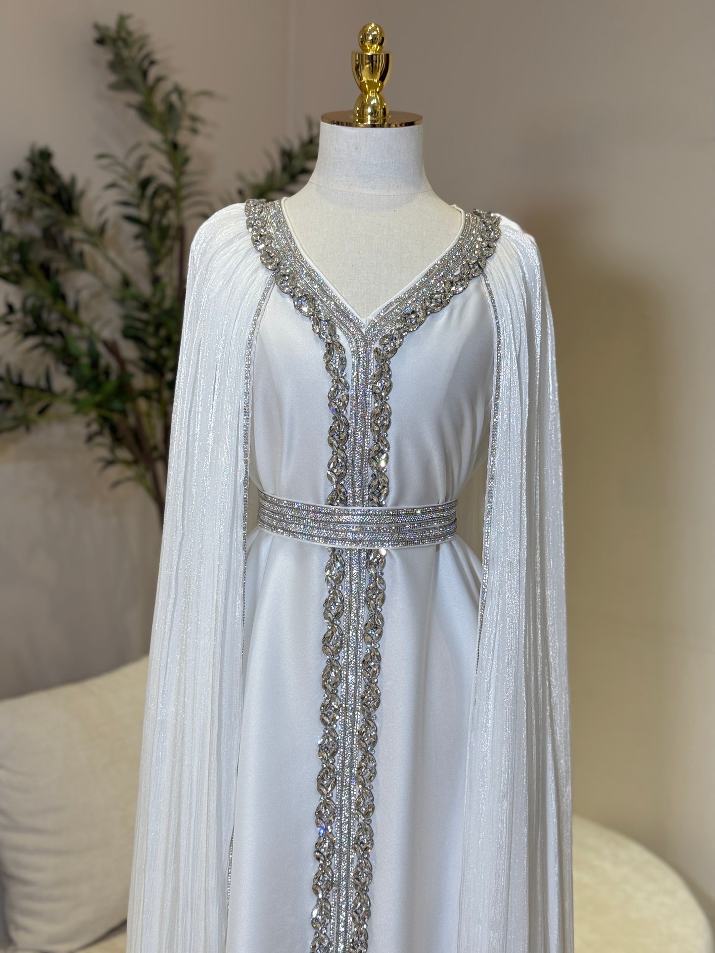 White Jamanah Luxury Khaliji Caftan