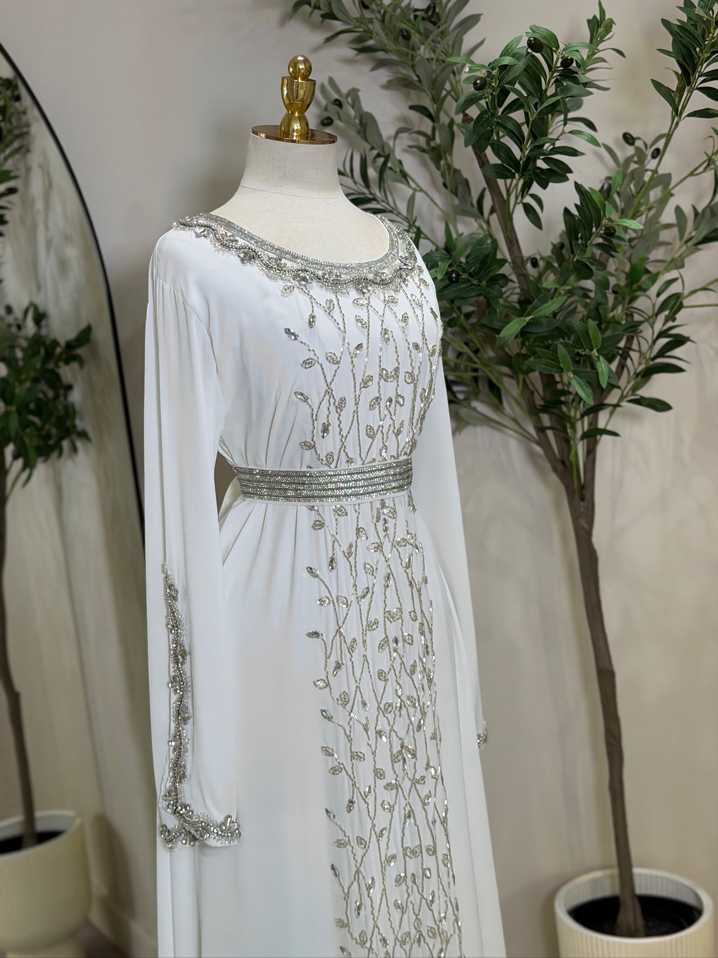 Isra Luxury Khaliji White Caftan