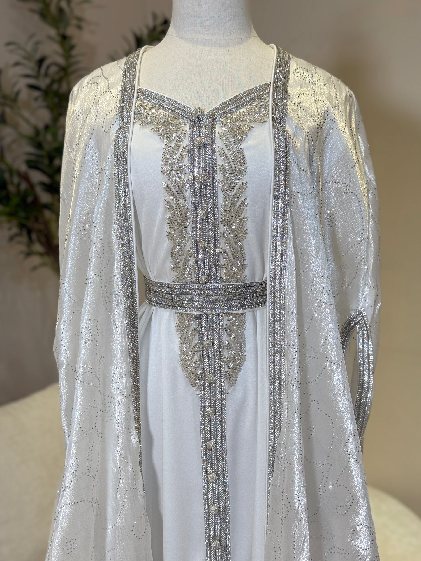 White Muzna Luxury Khaliji Caftan