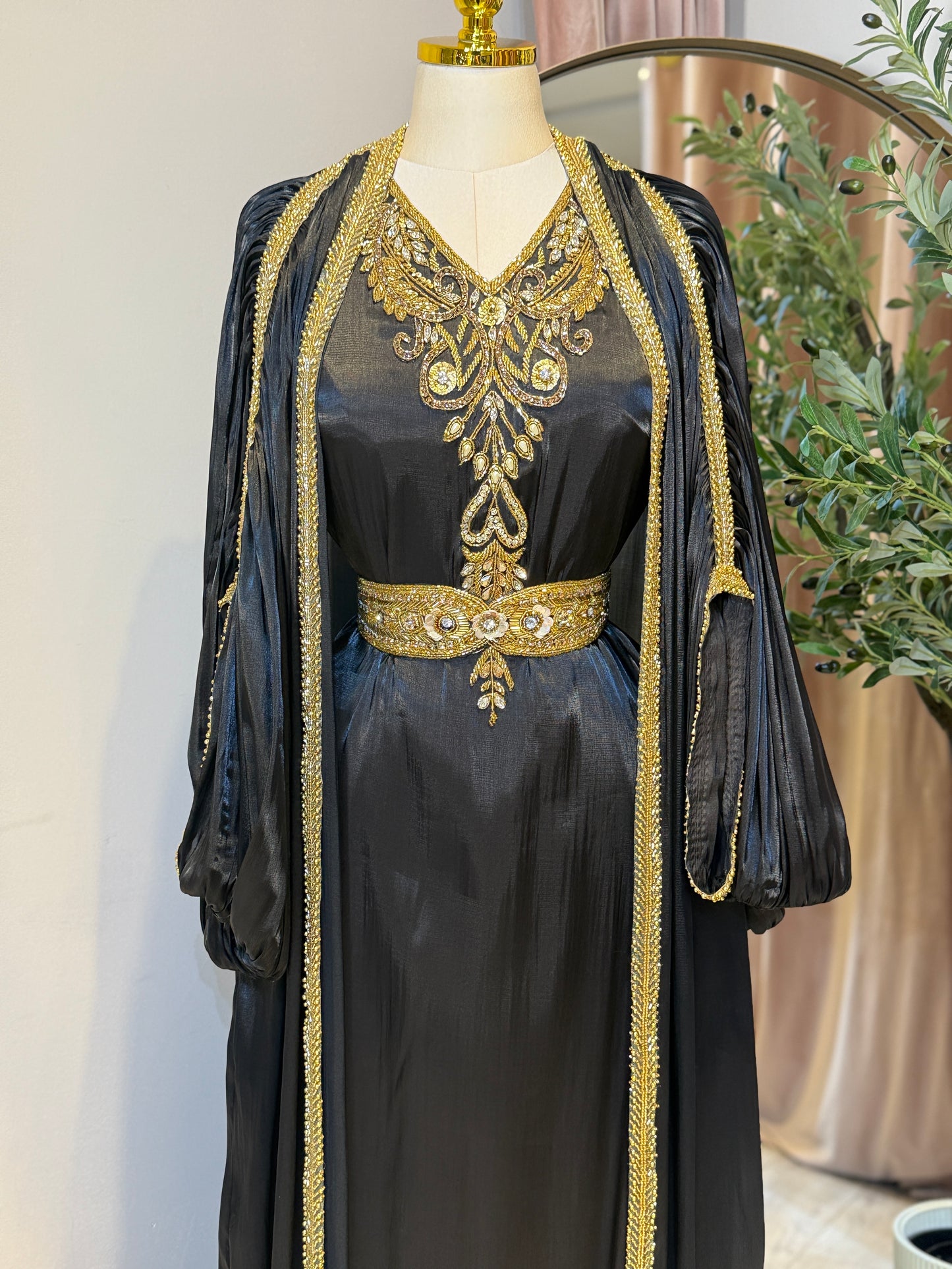 Mohraa Luxury 3 Piece Khaleeji Caftan