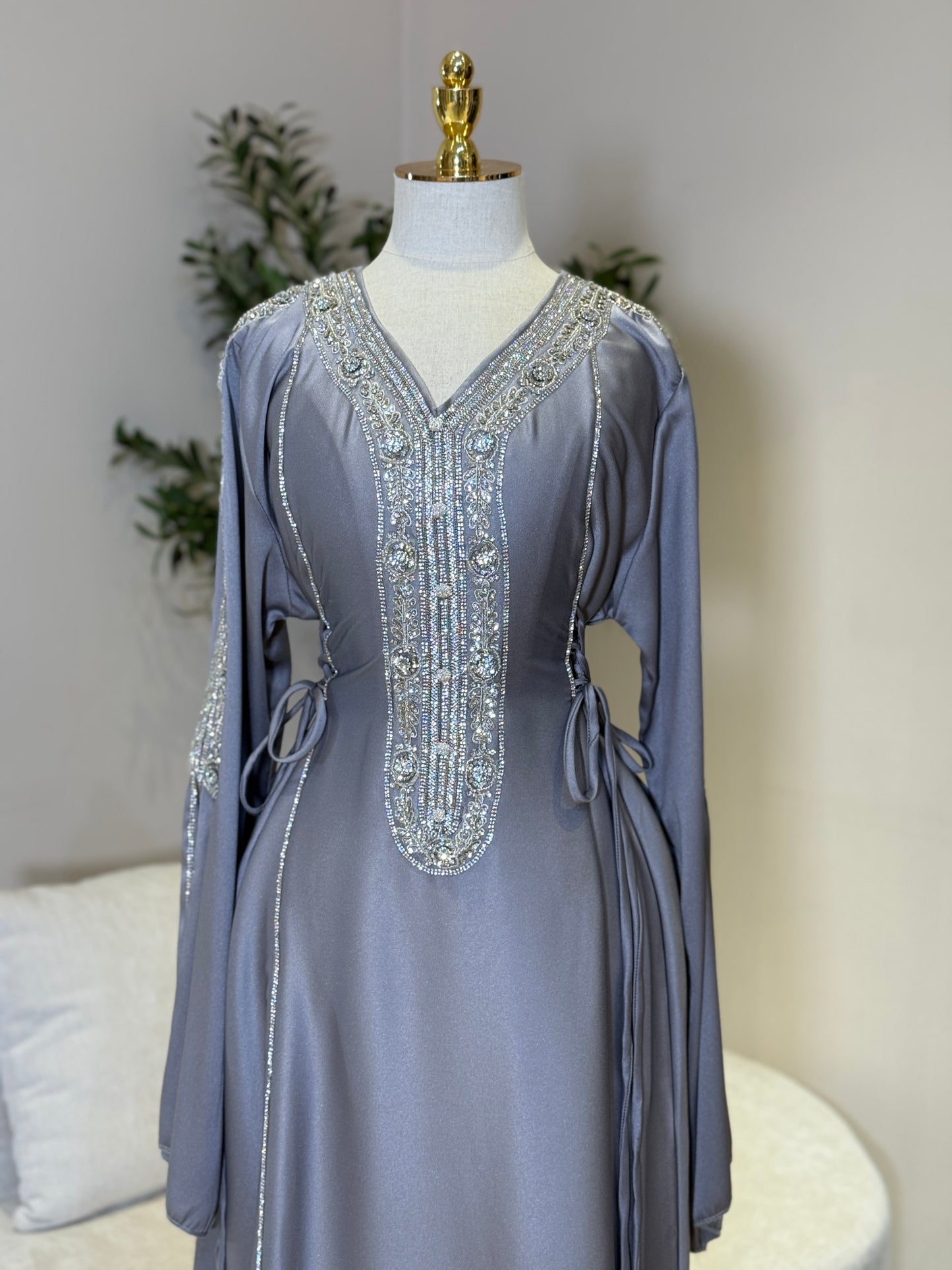 Hessa Side Corset Soft Satin Khaliji Caftan (Grey)