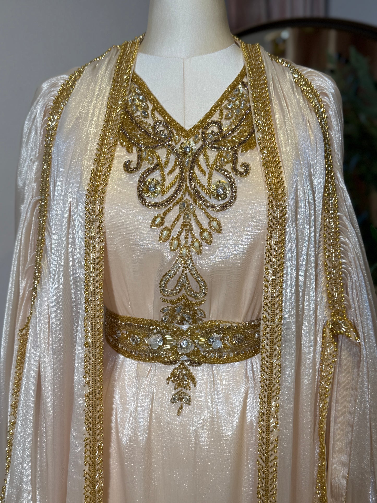 Mohraa Luxury 3 piece Khaleeji Caftan