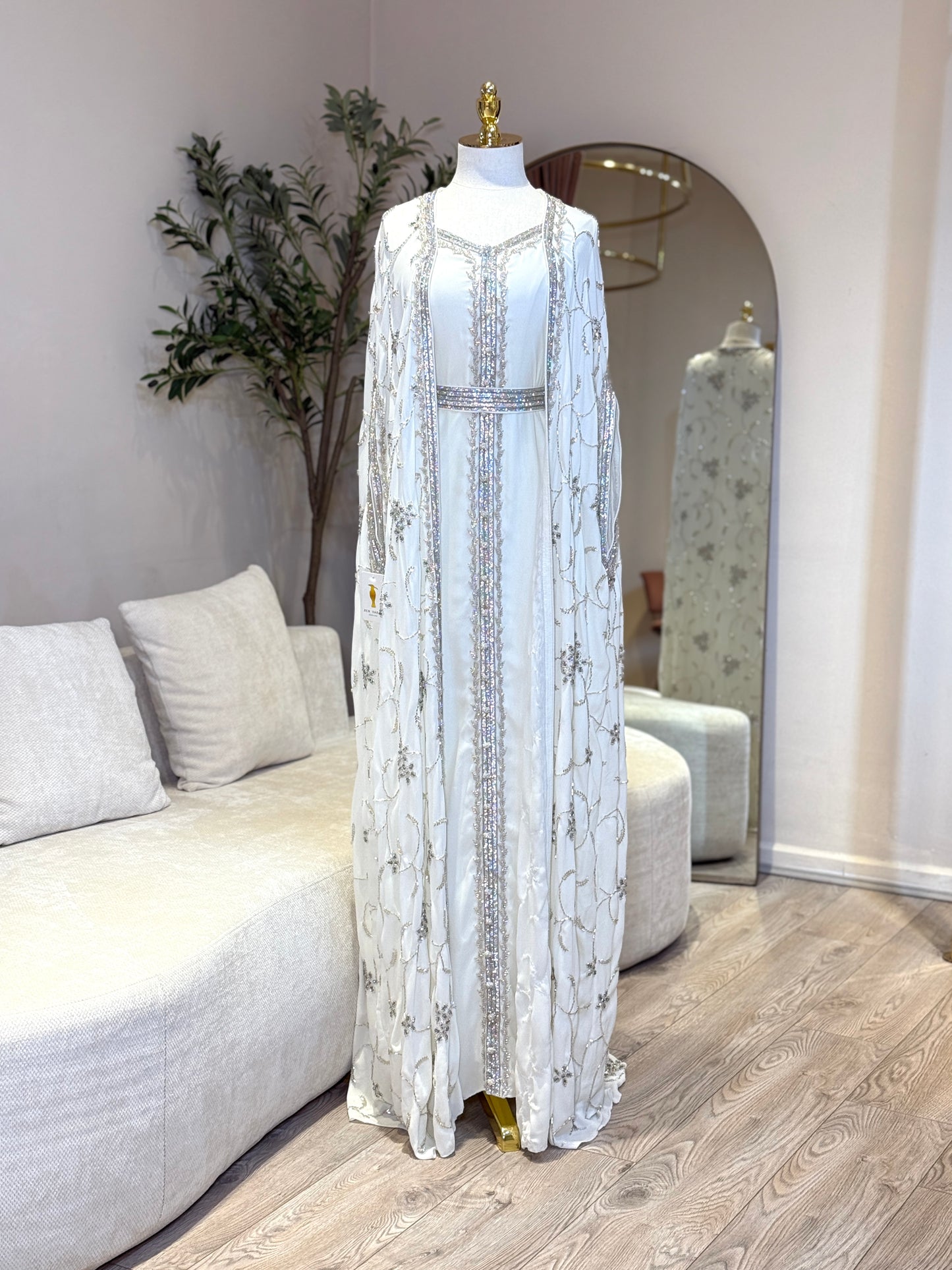 White Latifa Luxury Khaliji Caftan