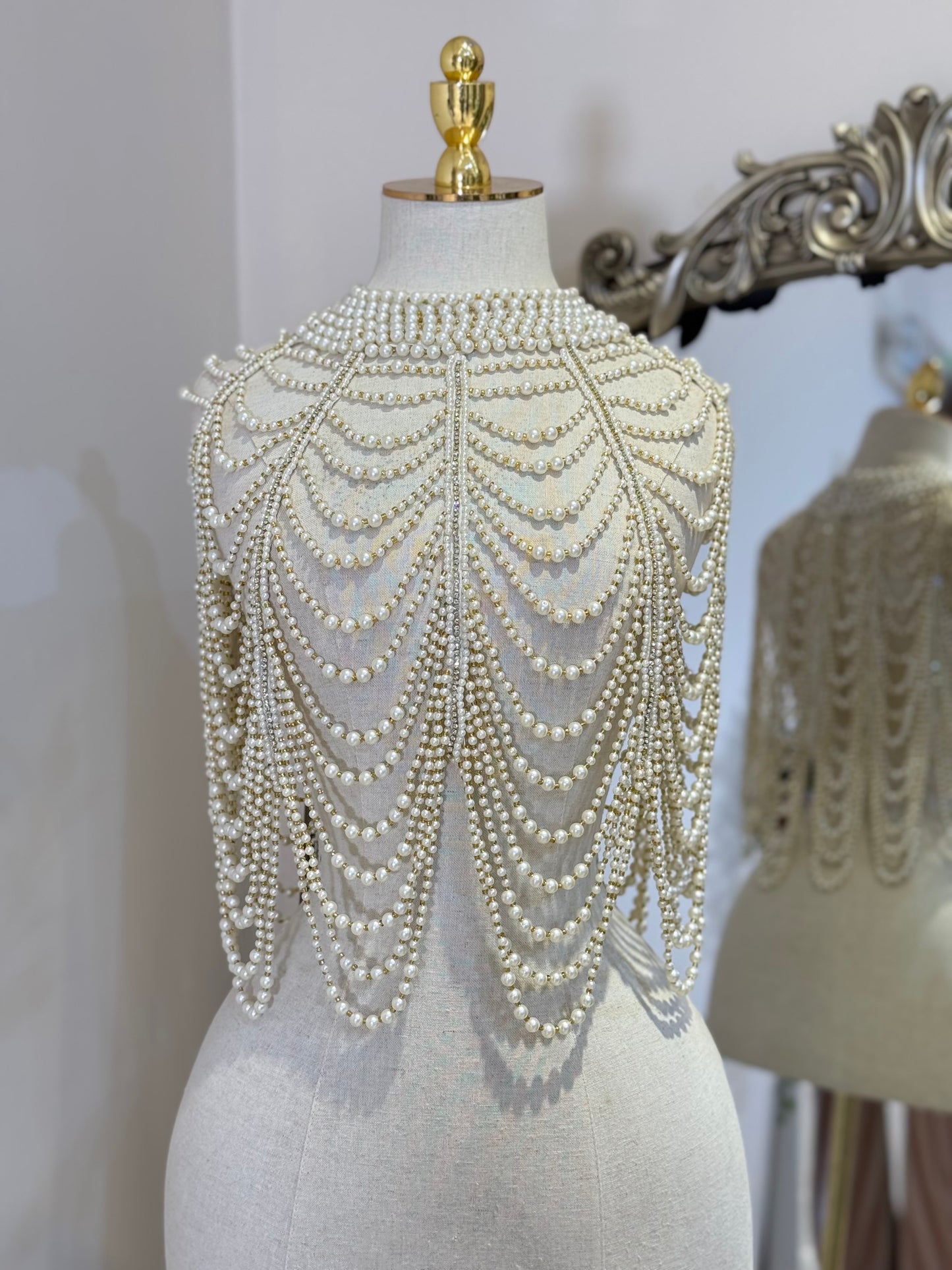 Pearl Shoulder Multi-wear Necklace