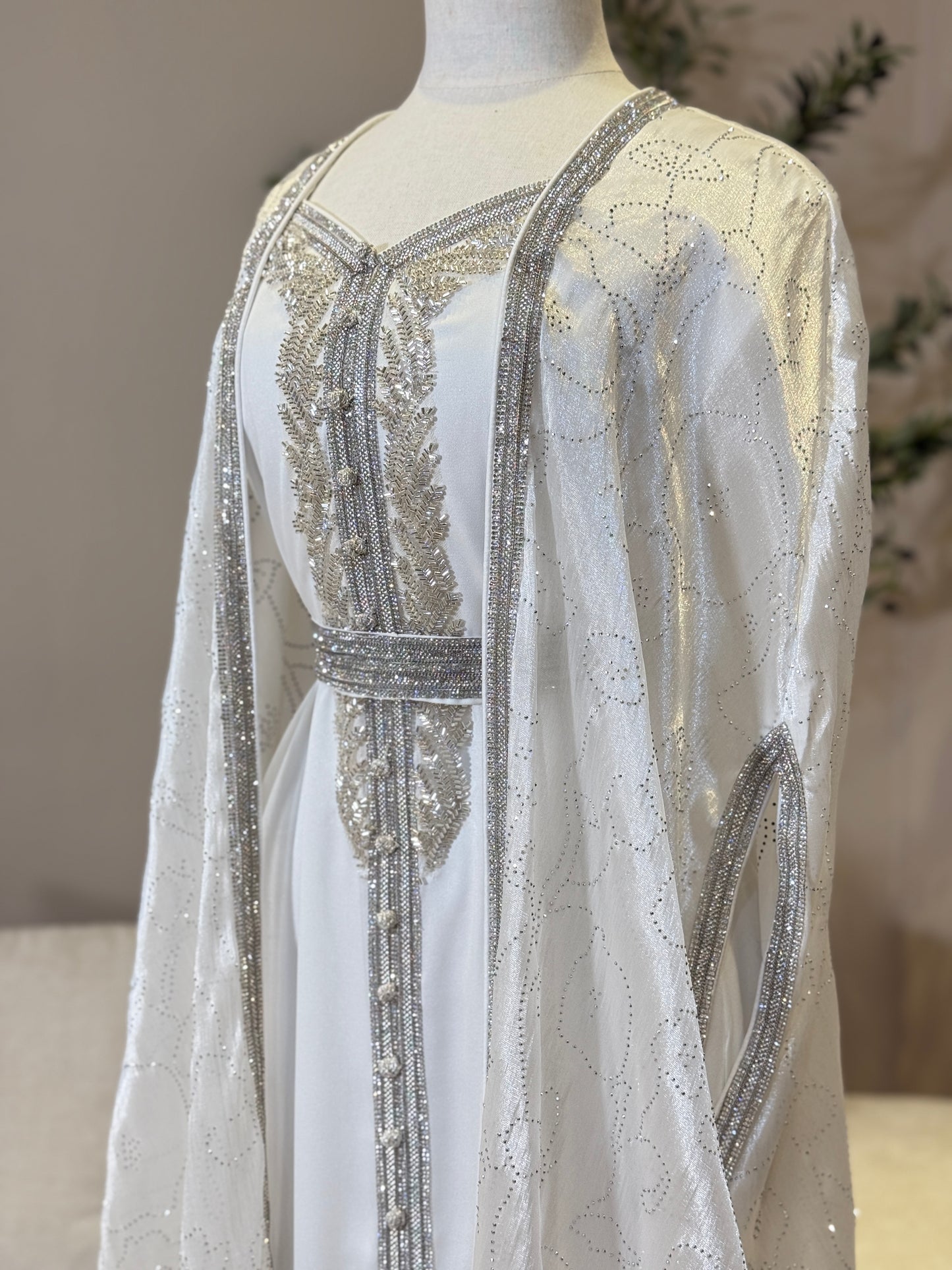White Muzna Luxury Khaliji Caftan