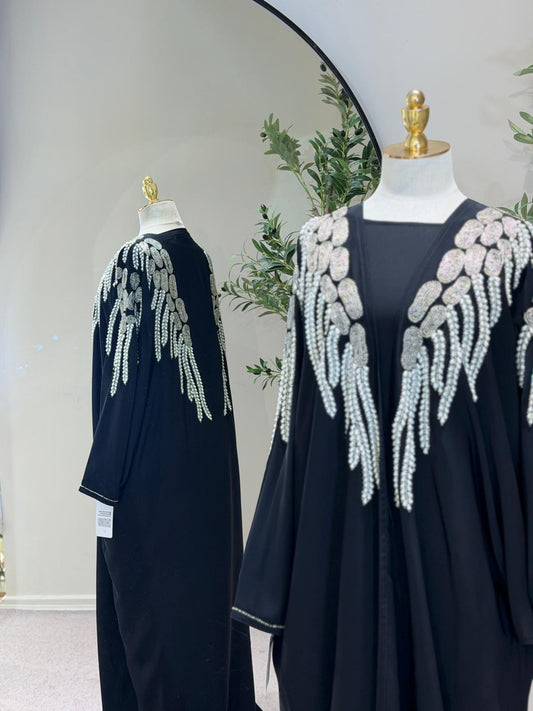 Li Hand Made Pearl Abaya
