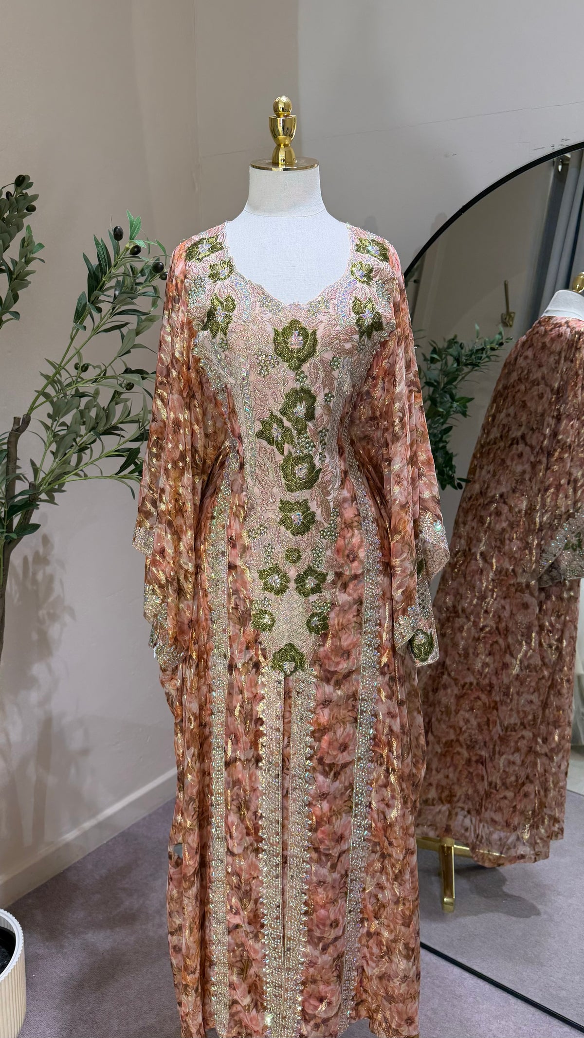 Zara Peach Mukhawar