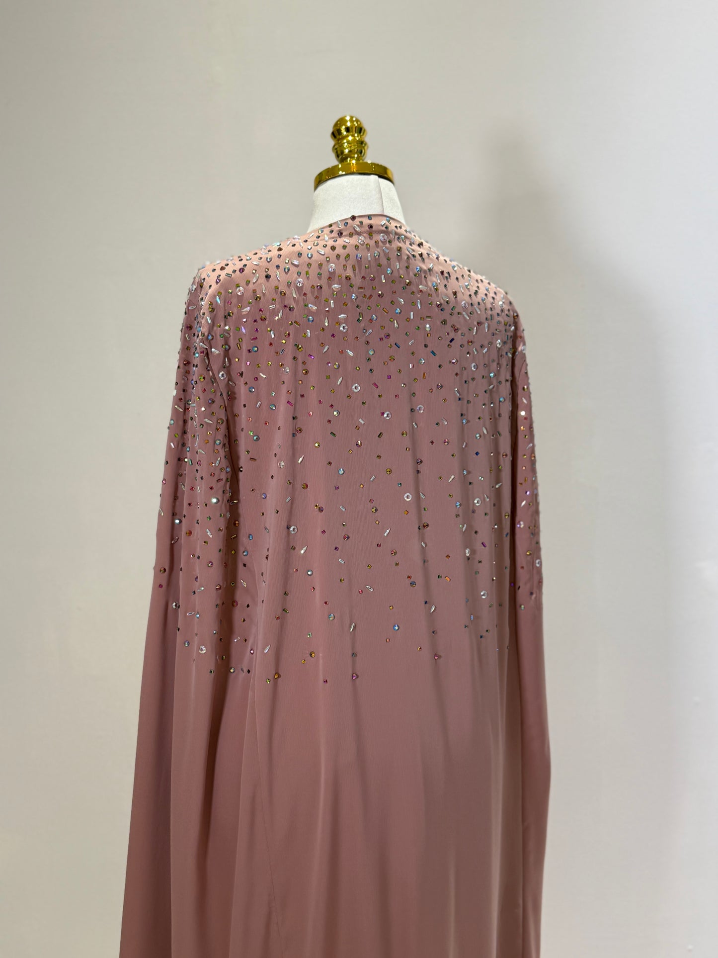 Nadine 2 Piece Abaya Under Piece is a Long Sleeves