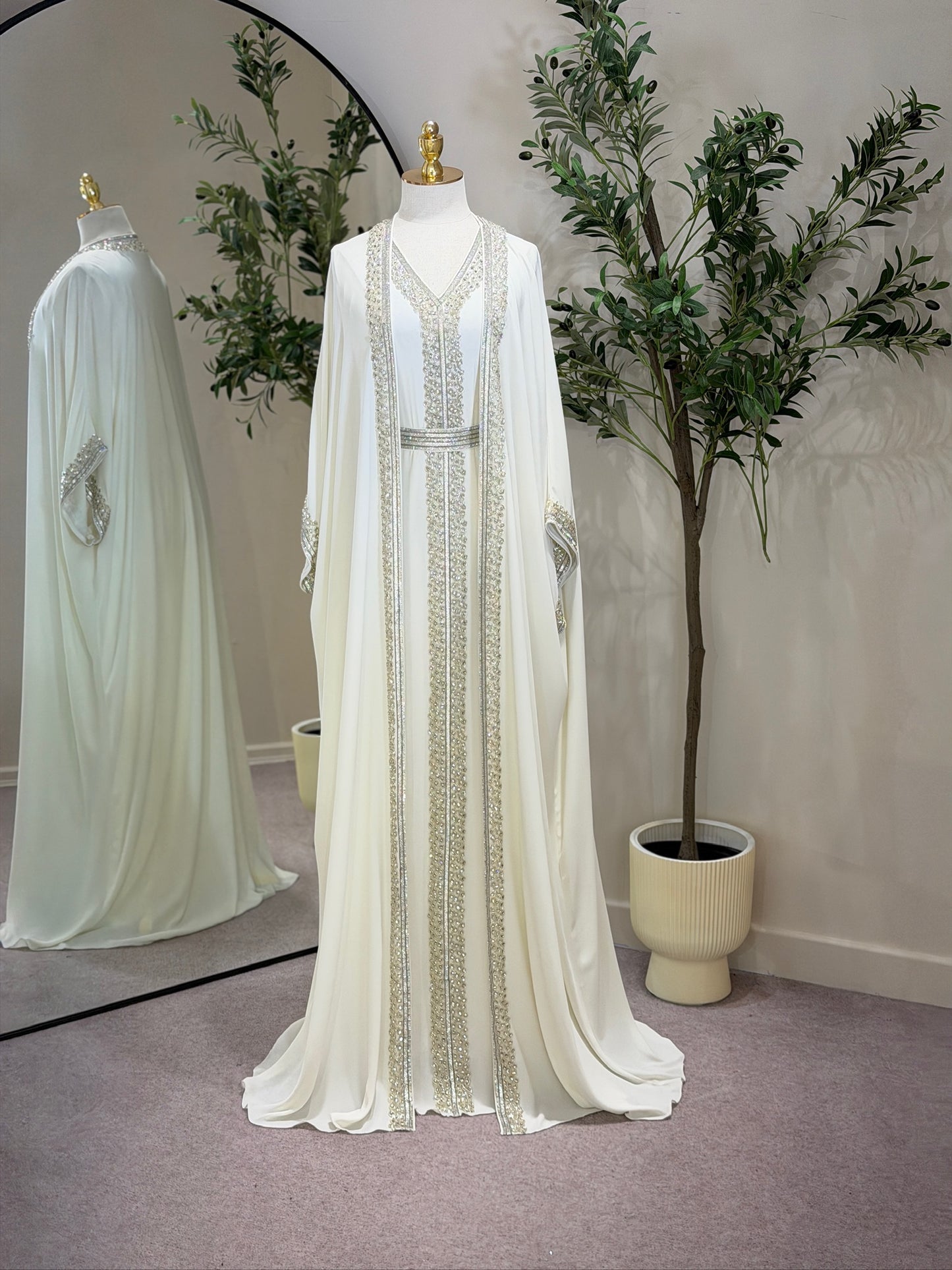 Darya White Luxury Khaliji Caftan