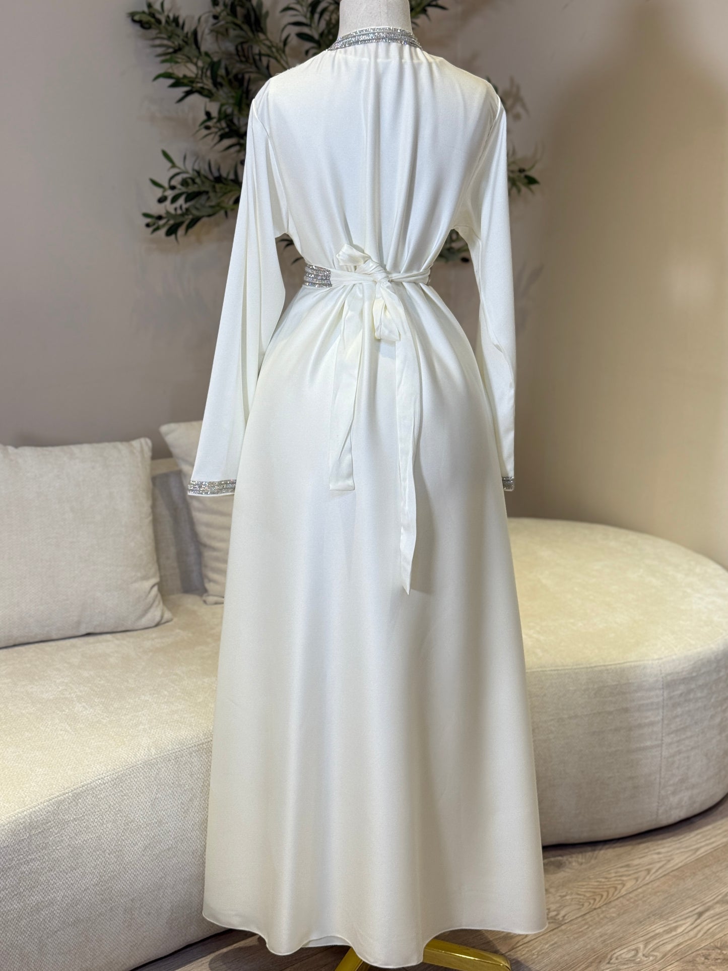 White Shamsa Luxury Khaliji Caftan