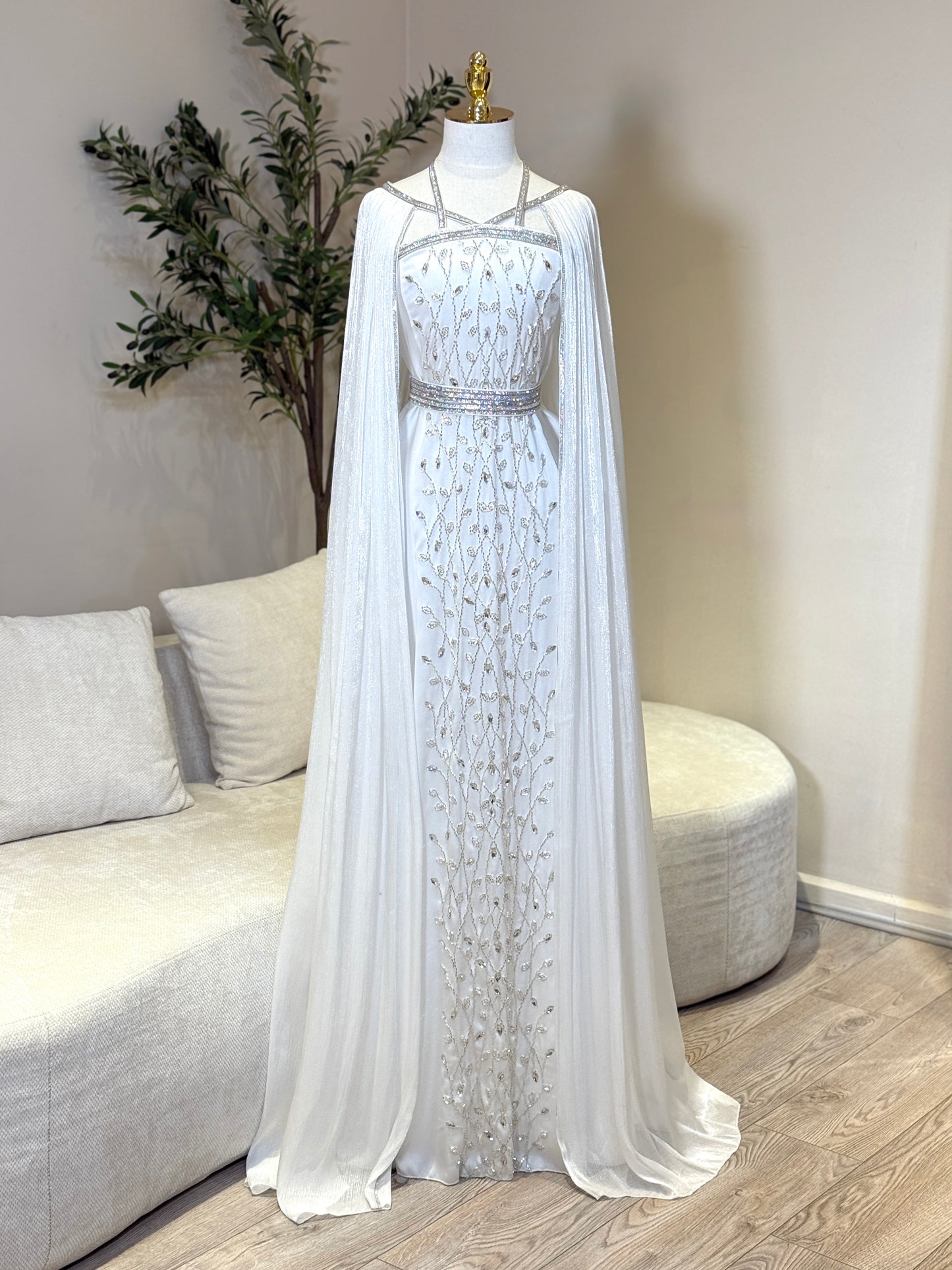 White Dalah Luxury Khaliji Caftan