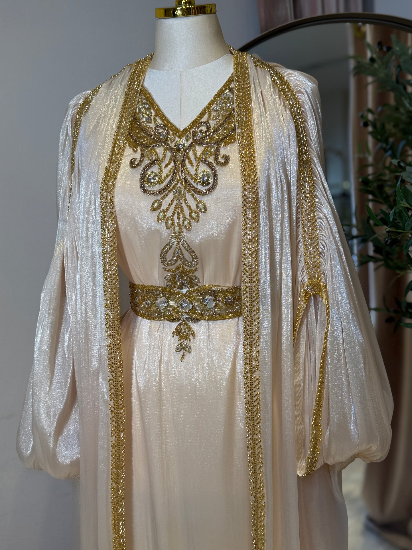 Mohraa Luxury 3 piece Khaleeji Caftan