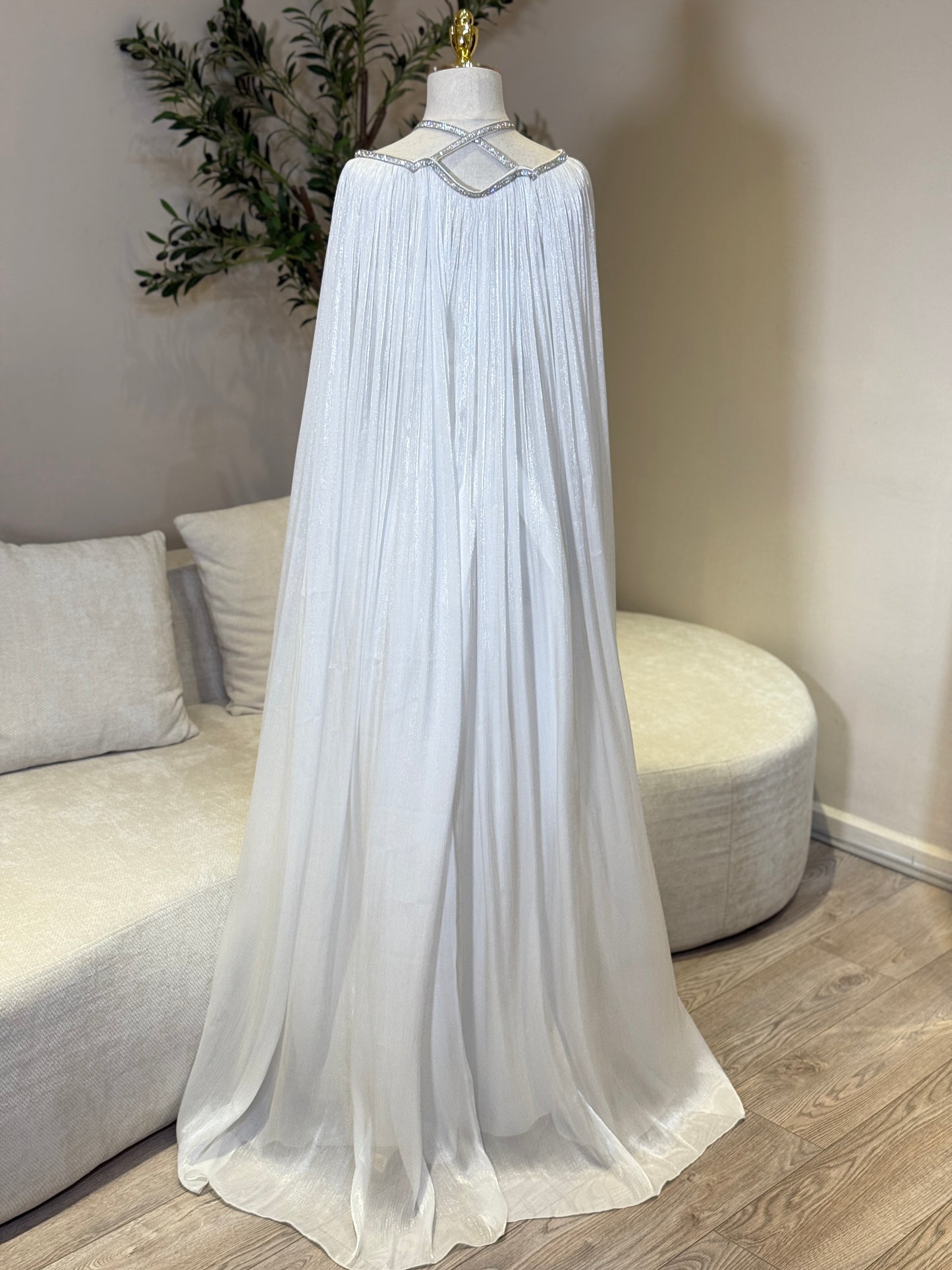 White Dalah Luxury Khaliji Caftan