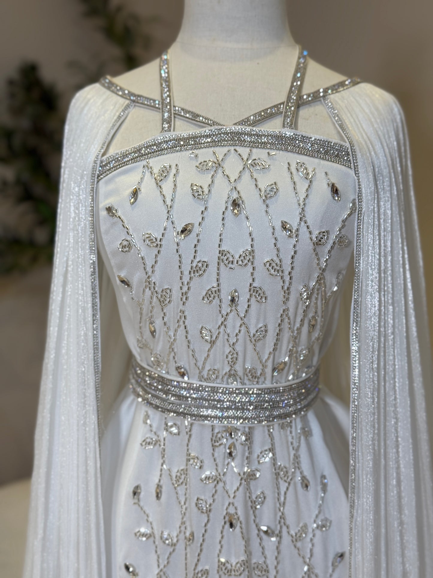 White Dalah Luxury Khaliji Caftan