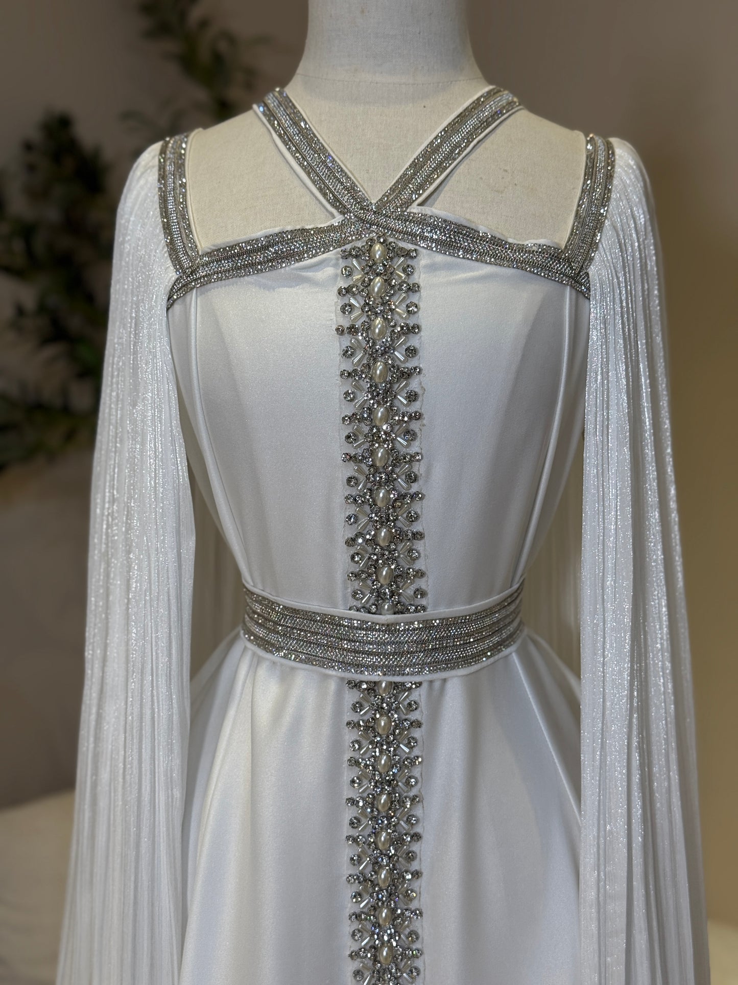 White Mazan Luxury Khaliji Gown