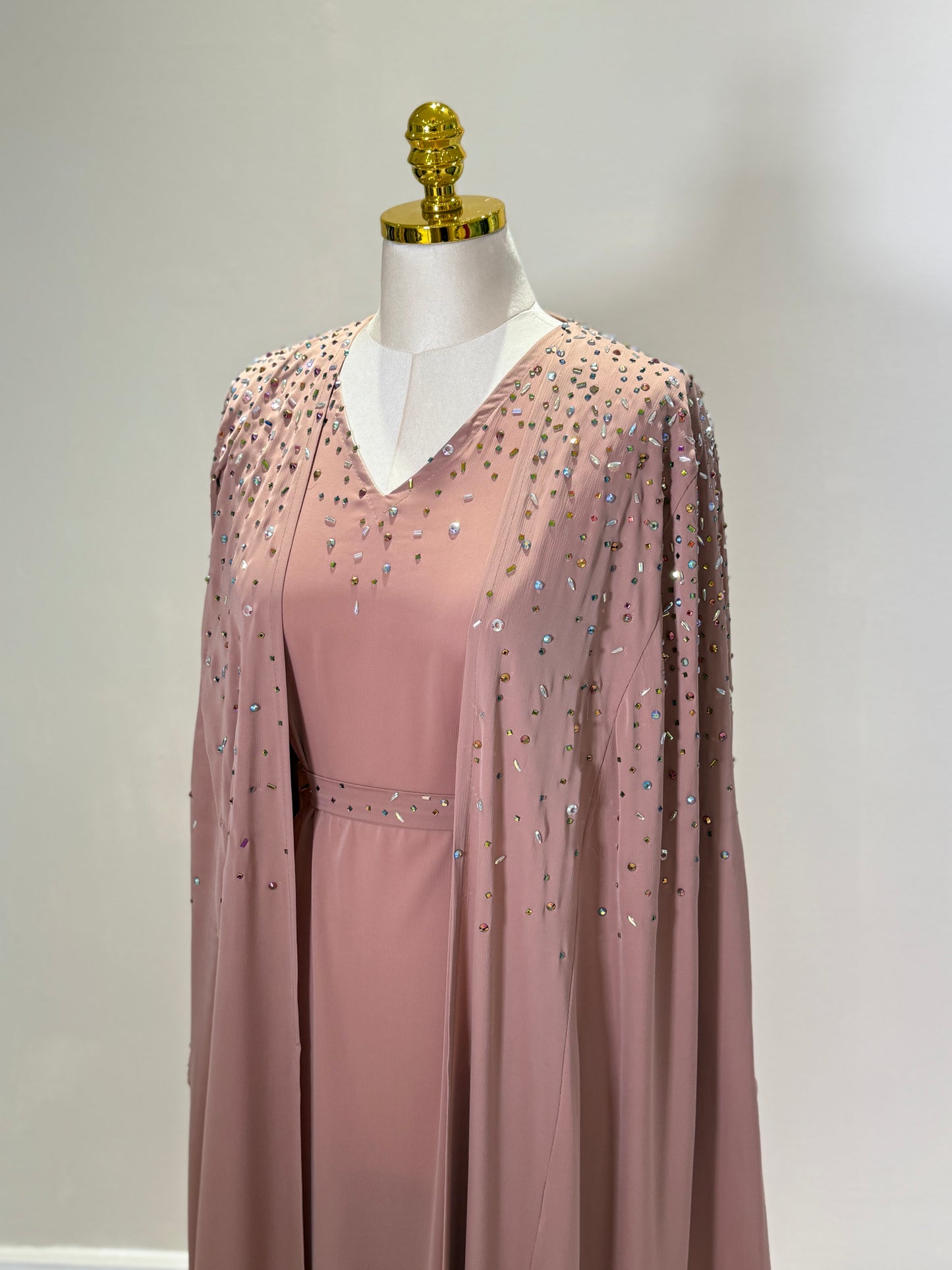 Nadine 2 Piece Abaya Under Piece is a Long Sleeves