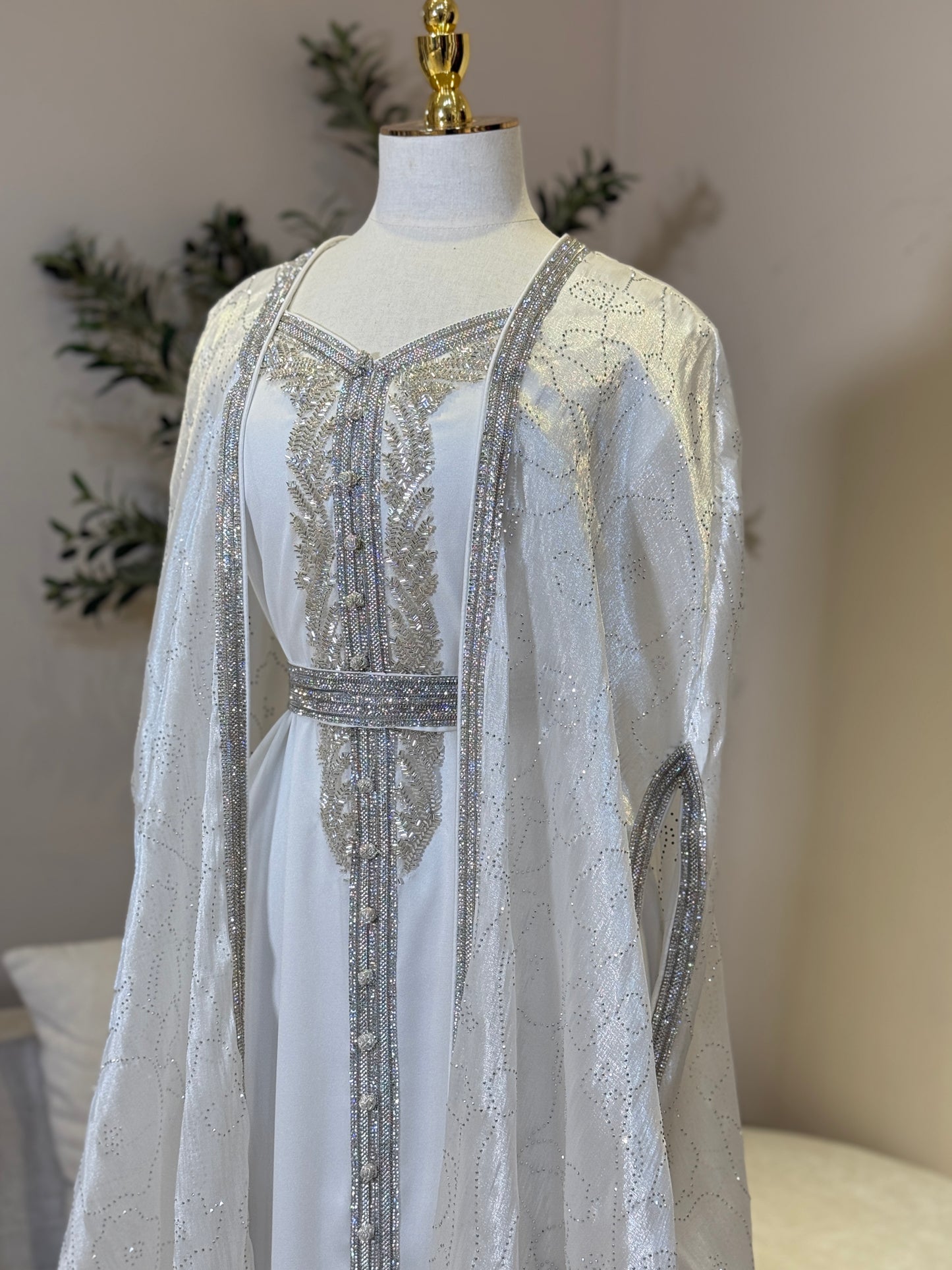 White Muzna Luxury Khaliji Caftan