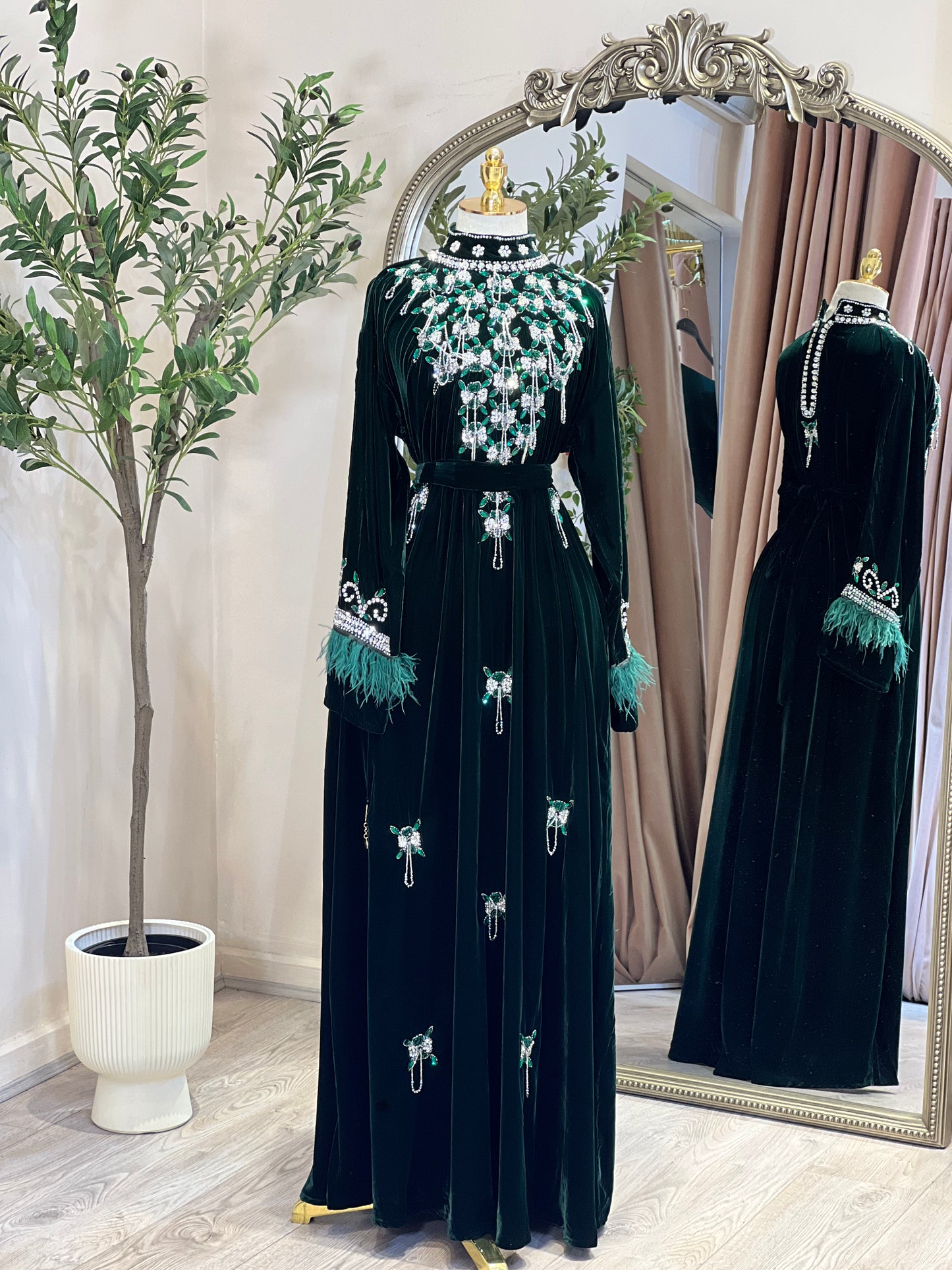 Bisaan Velvet Luxury Dress With Feathers