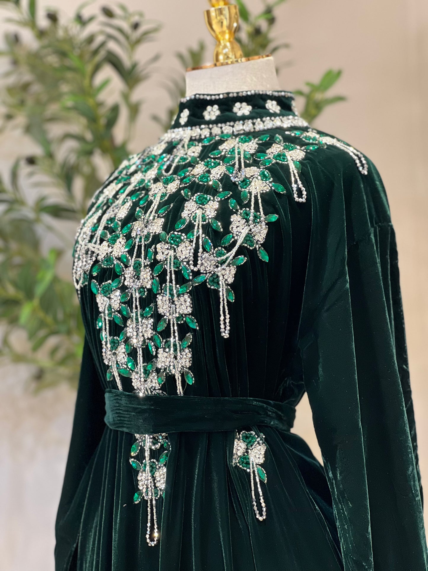Bisaan Velvet Luxury Dress With Feathers