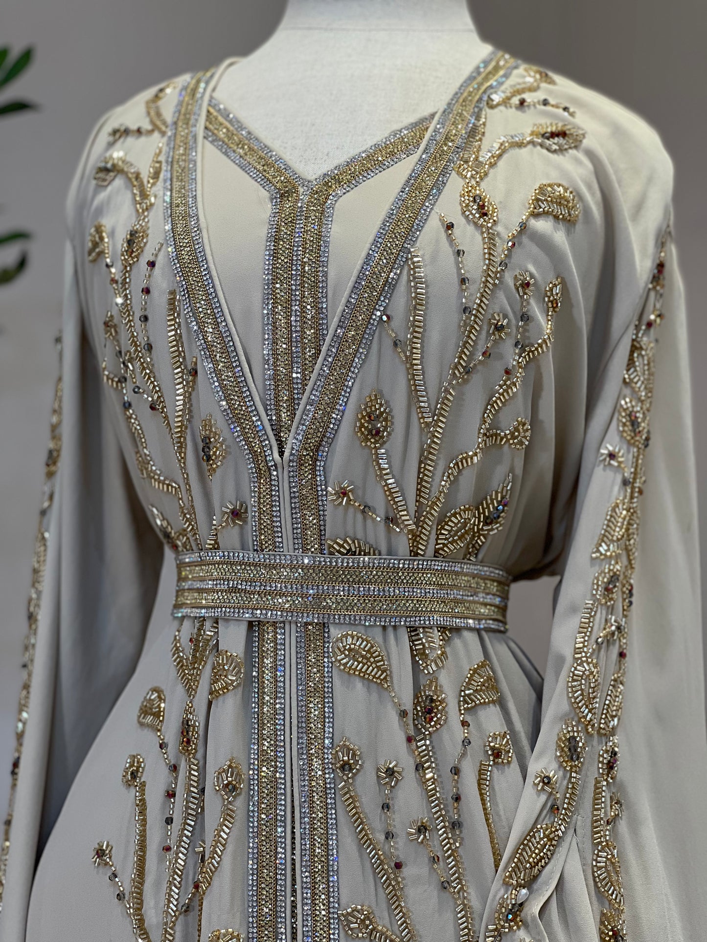 Luxury Khaleeji 3 piece Caftan Comes In 4 Colours