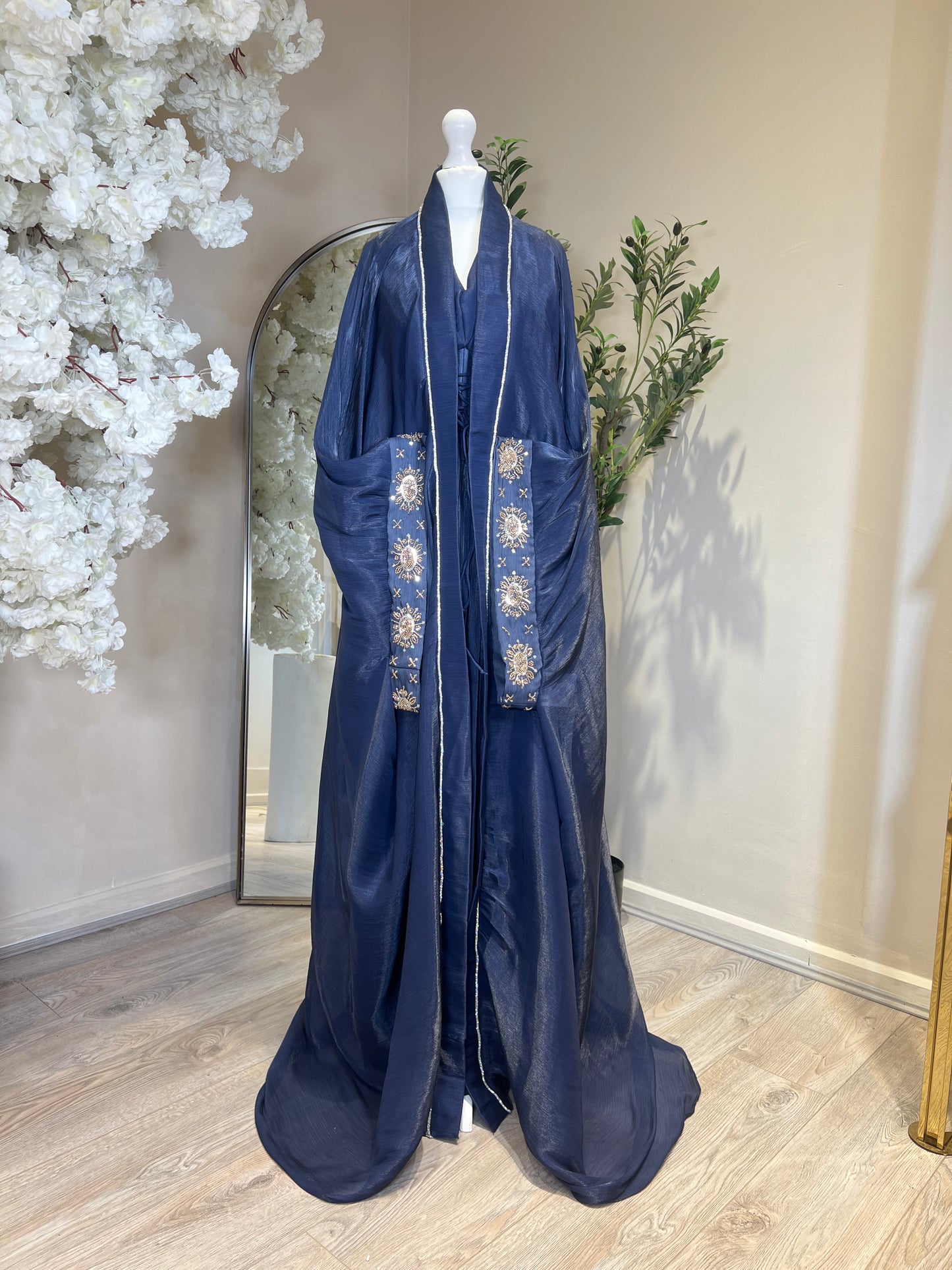 Two Piece Dress Caftan Shimmer Silk M01