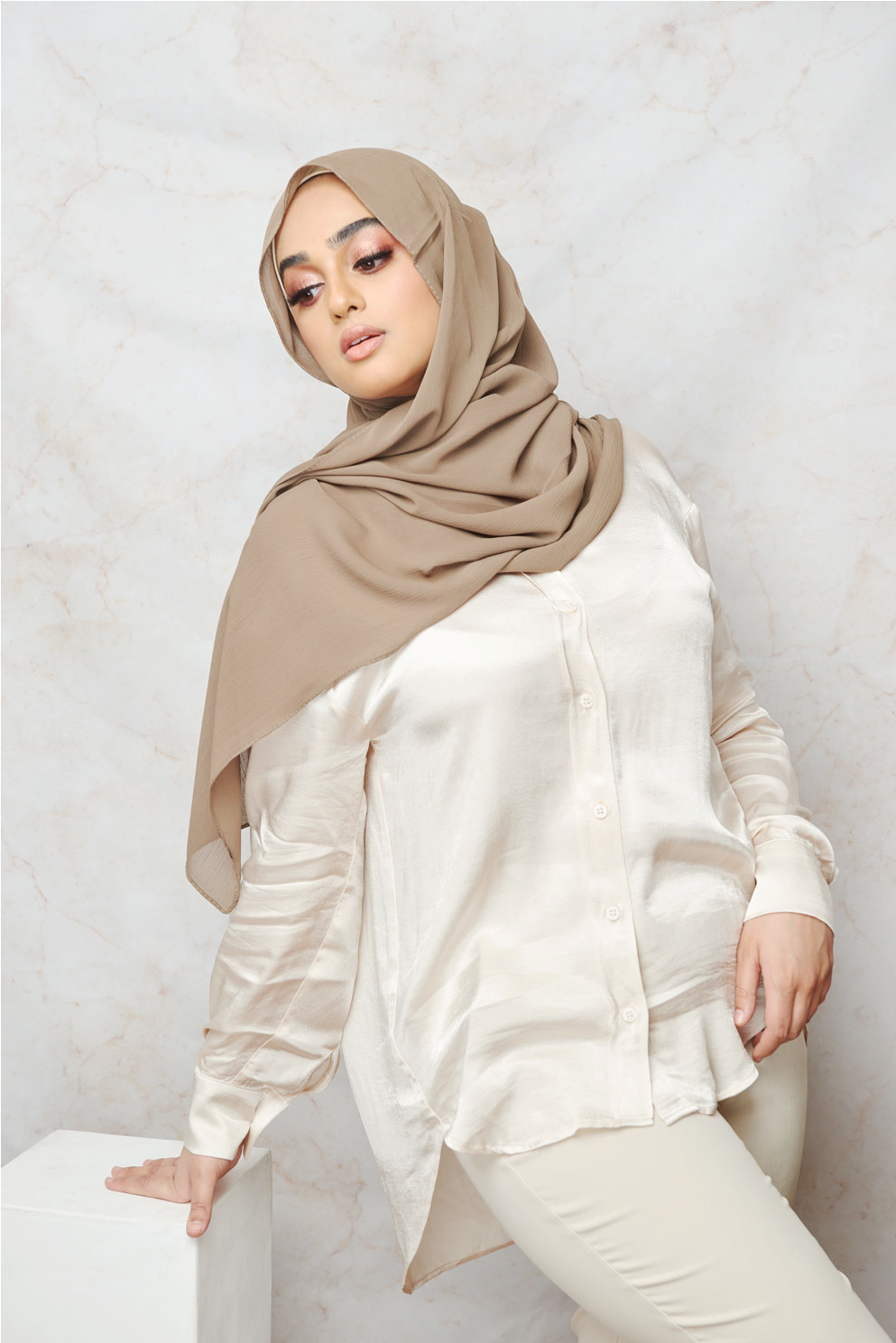 Light clay crinkle chiffon hijab