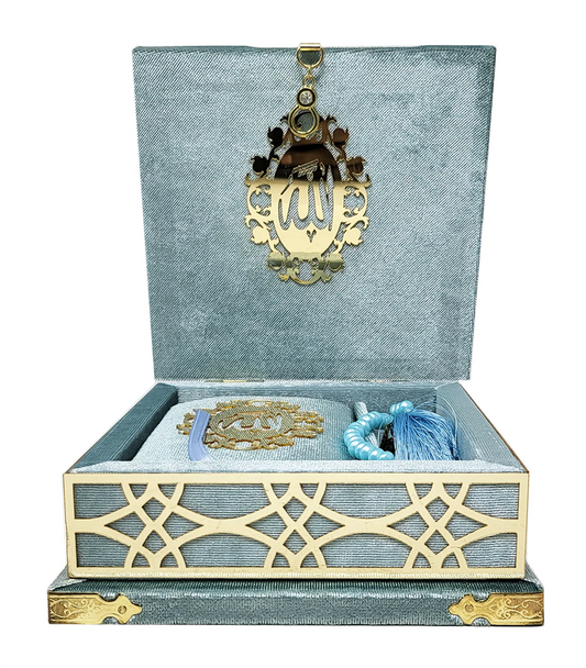 Velvet Covered Quran and Pearl Tasbih in Wooden Decorative Box