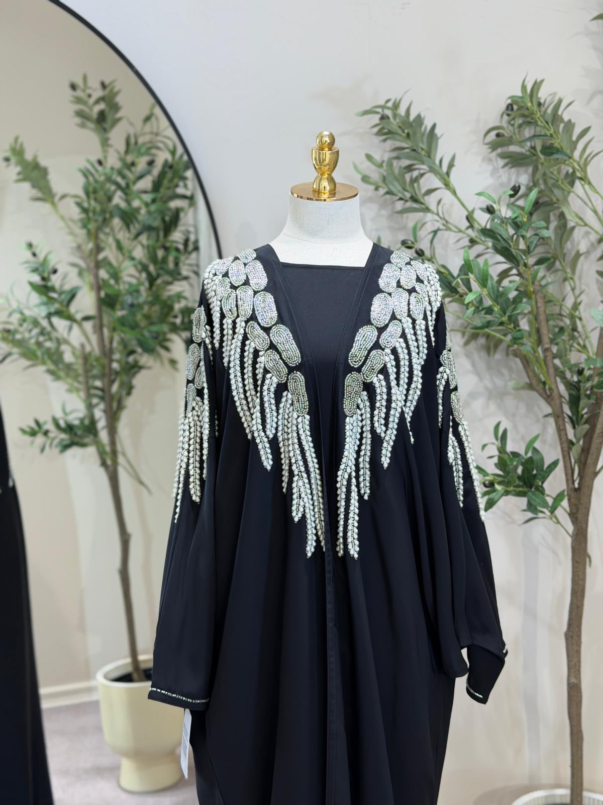 Li Hand Made Pearl Abaya