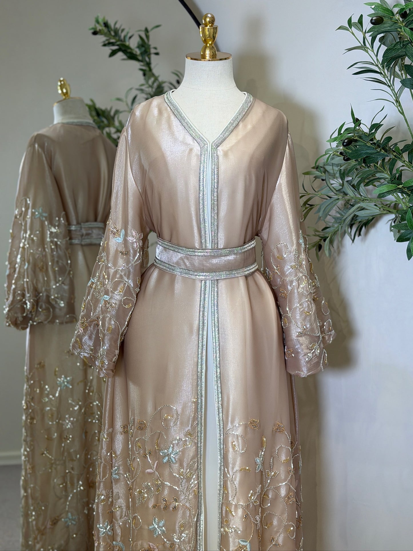 Lulwa 3 Piece Luxury Khaliji Caftan