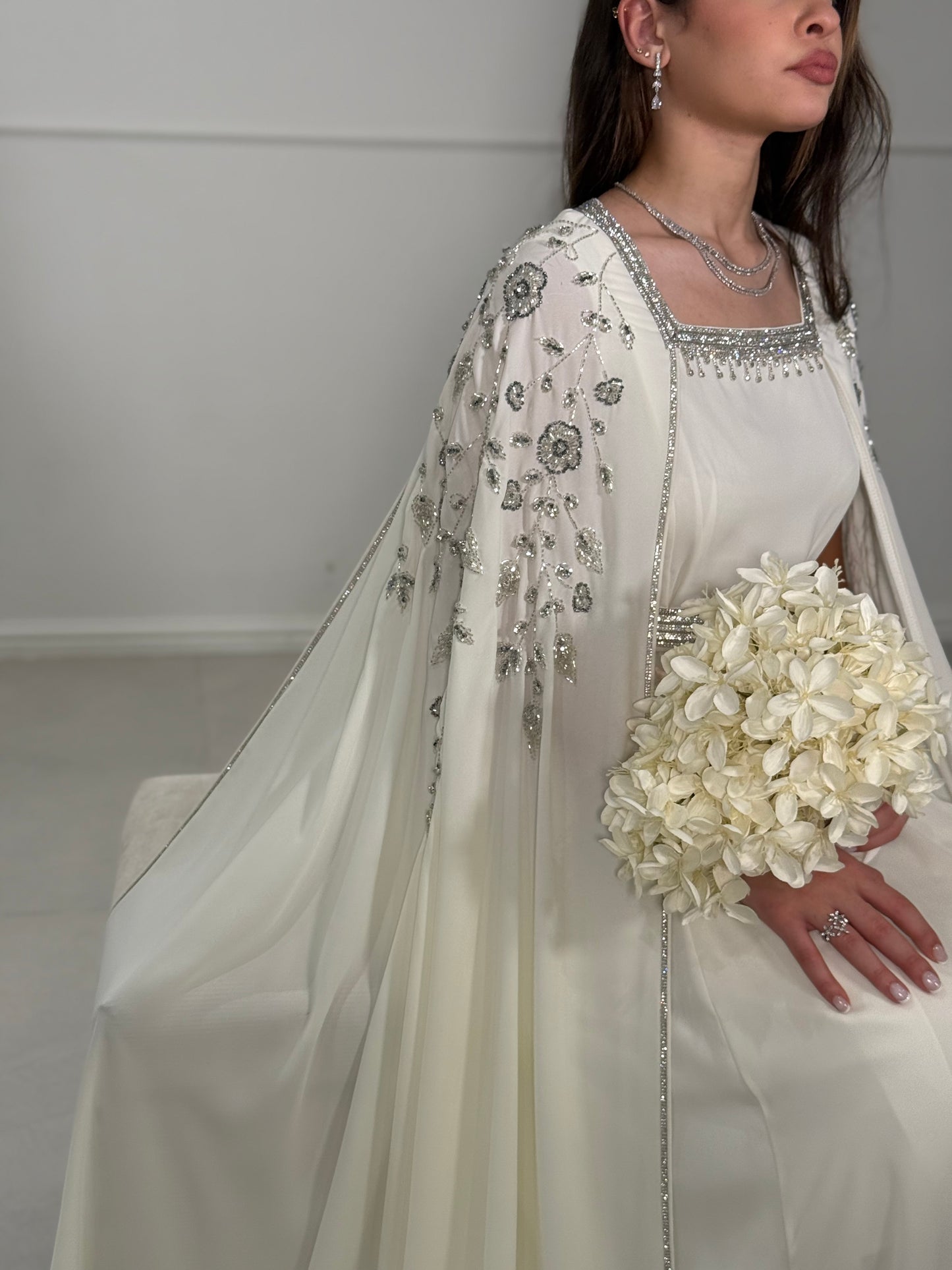 Warud Lu’lua Embellished Khaliji Luxury Caftan O01