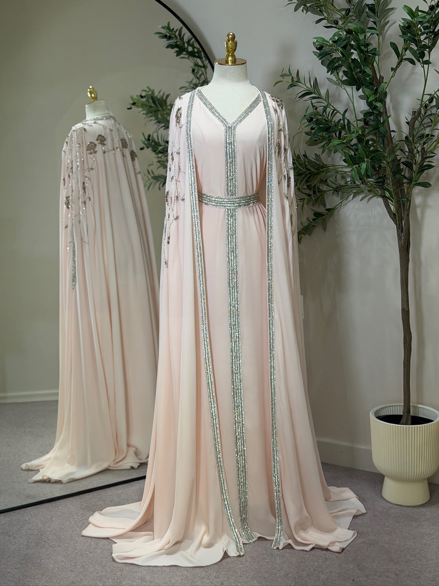 Elara Luxury 3 Piece Khaliji Caftan