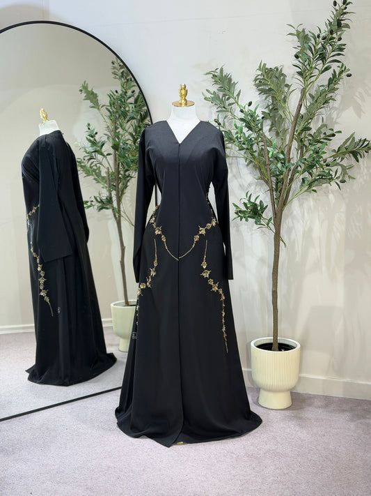 Yi Luxury Antique Gold Detailed Embroidery Blazer Fit