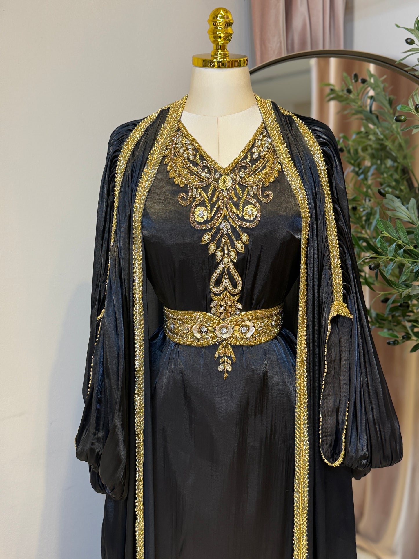 Mohraa Luxury 3 Piece Khaleeji Caftan