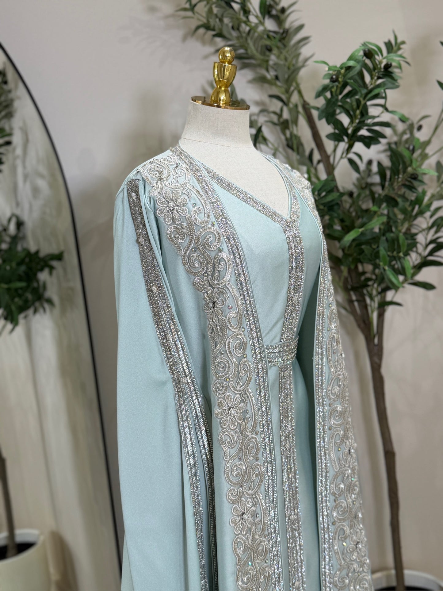 Arya Luxury 3 Piece Khaliji Caftan