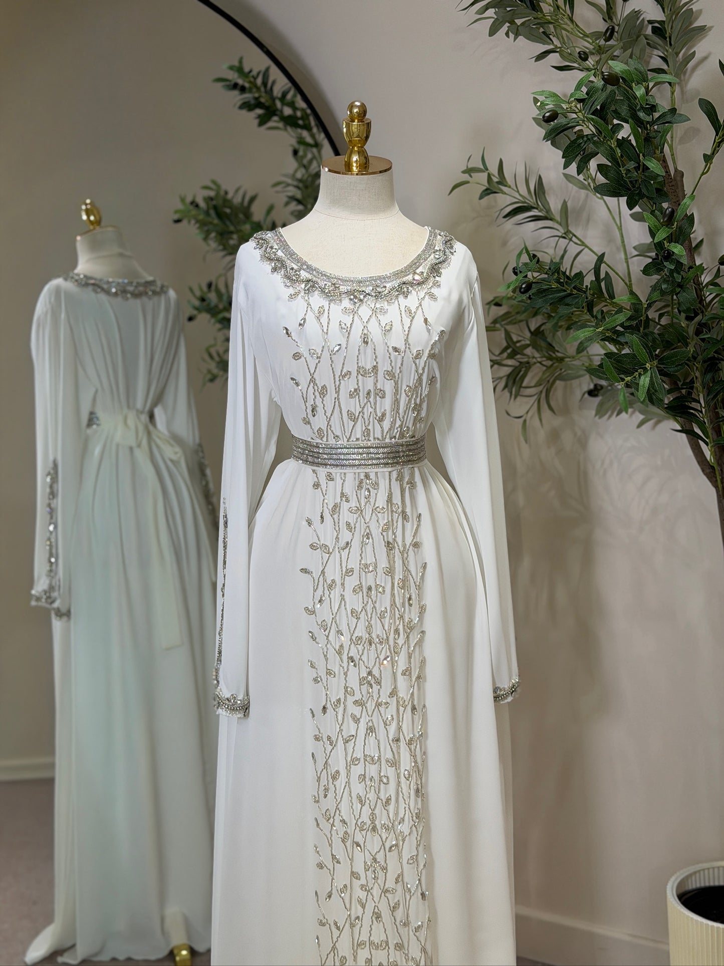 Isra Luxury Khaliji White Caftan