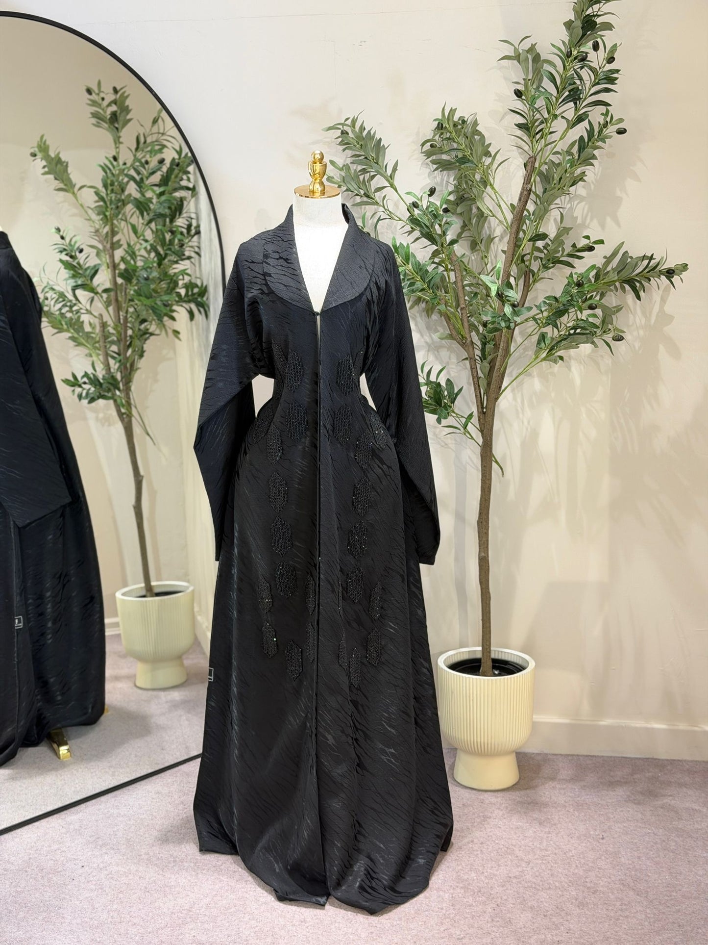 Mi Textured Hand Made Open Abaya