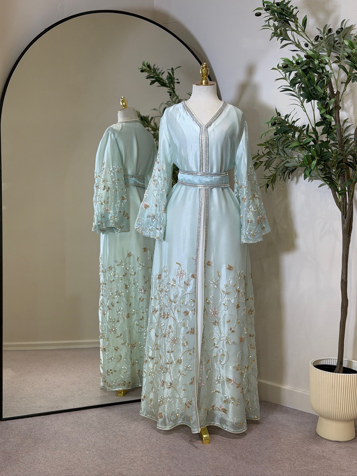 Lulwa 3 Piece Luxury Khaliji Caftan