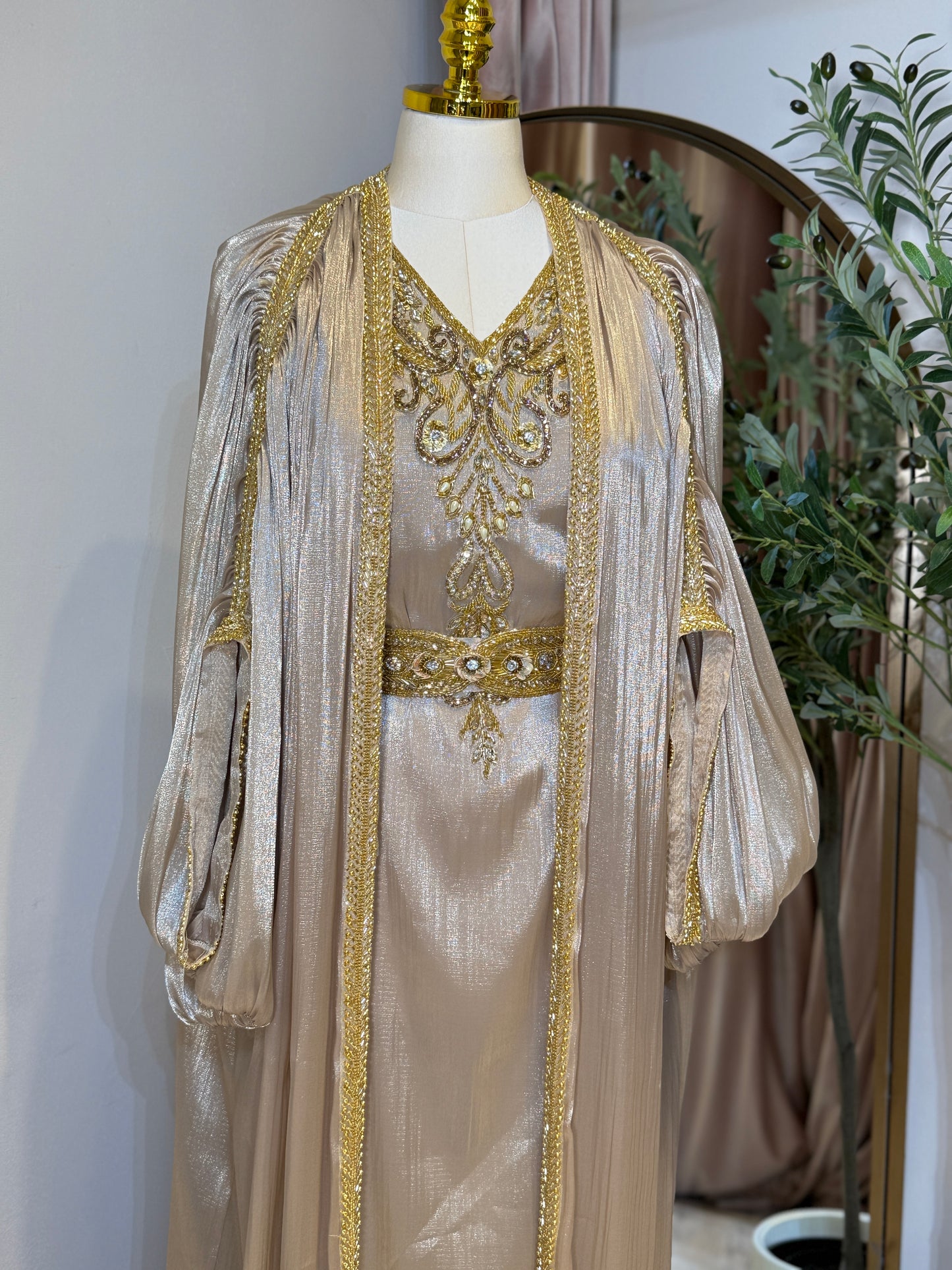 Mohraa Luxury 3 Piece Khaleeji Caftan