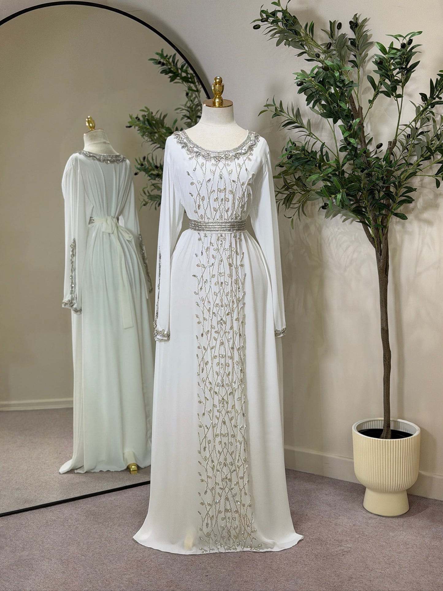 Isra Luxury Khaliji White Caftan