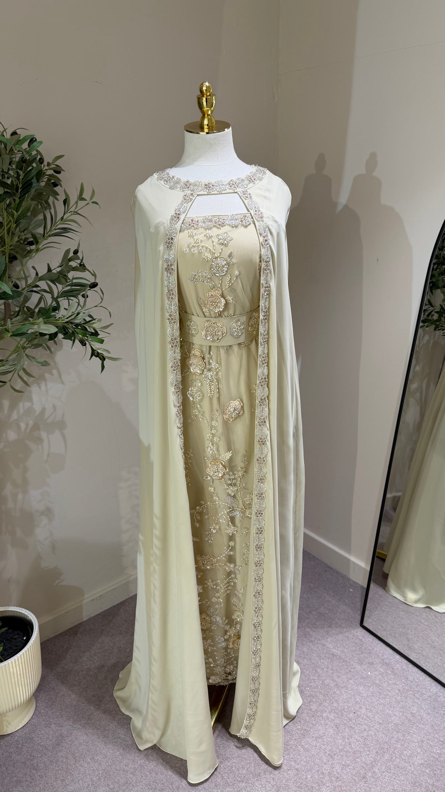 Light Yellow Khaliji Cape Kaftan