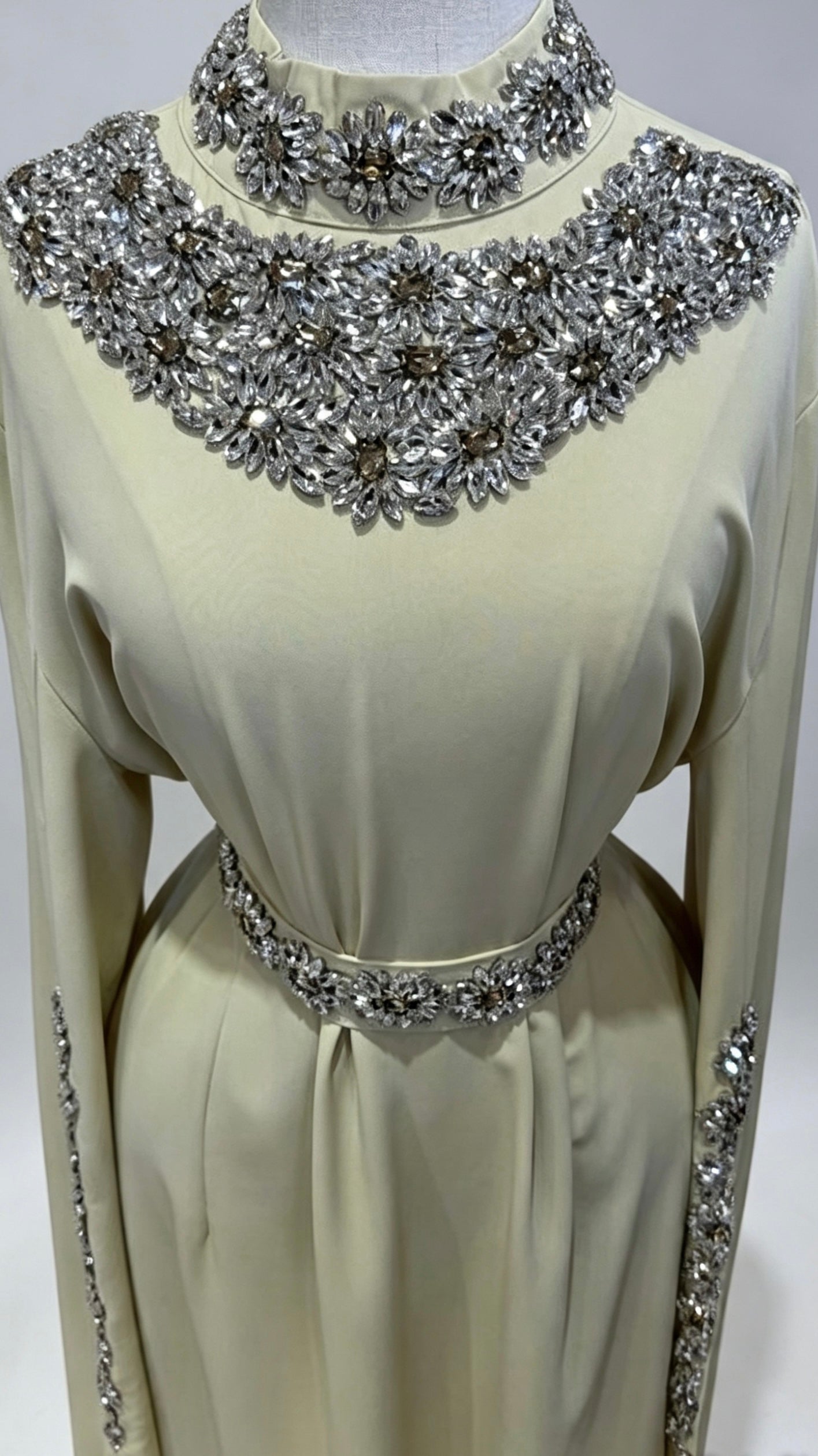 Leila Pistachio Kaftan With Elongated Arms