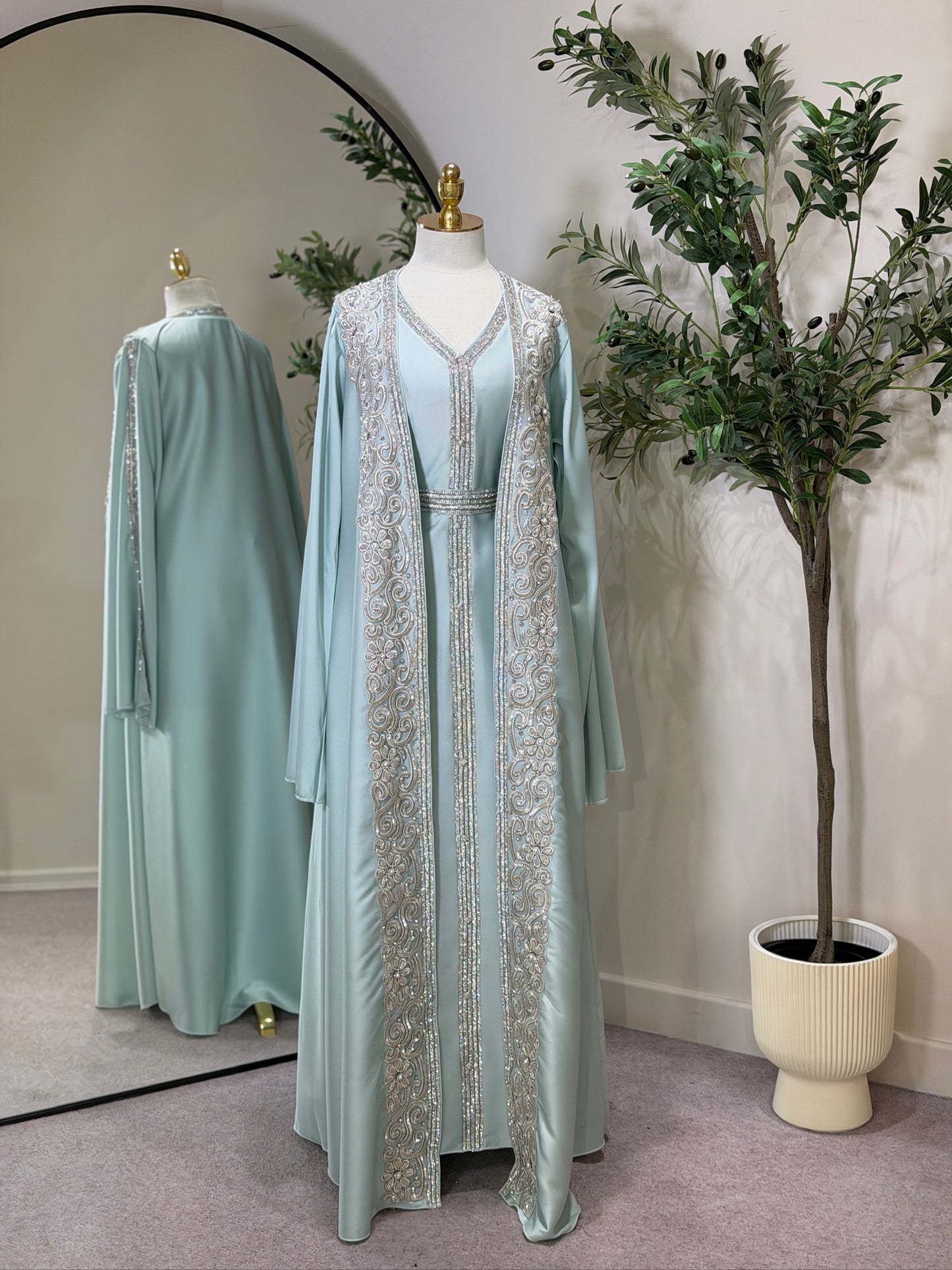 Arya Luxury 3 Piece Khaliji Caftan