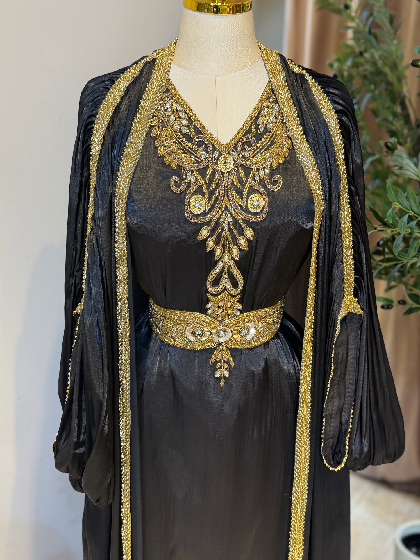 Mohraa Luxury 3 Piece Khaleeji Caftan