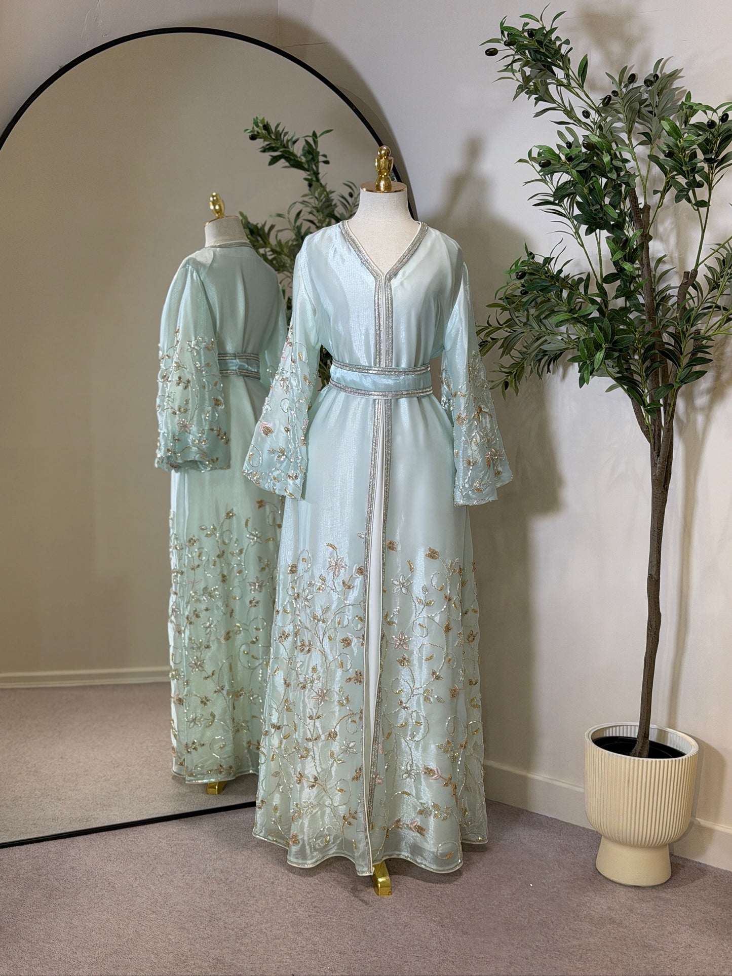 Lulwa 3 Piece Luxury Khaliji Caftan