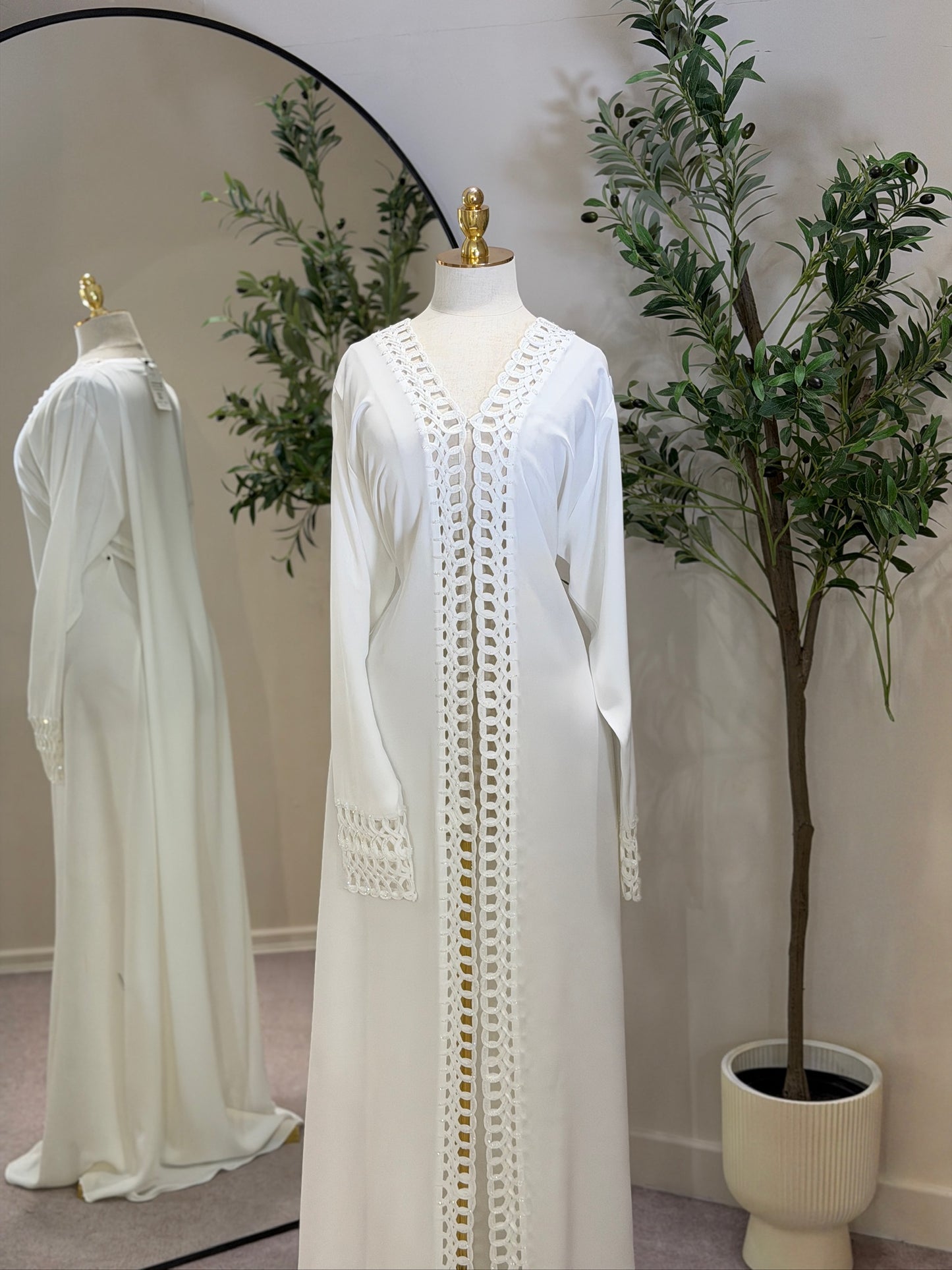 Yara White Luxury Khaliji Abaya