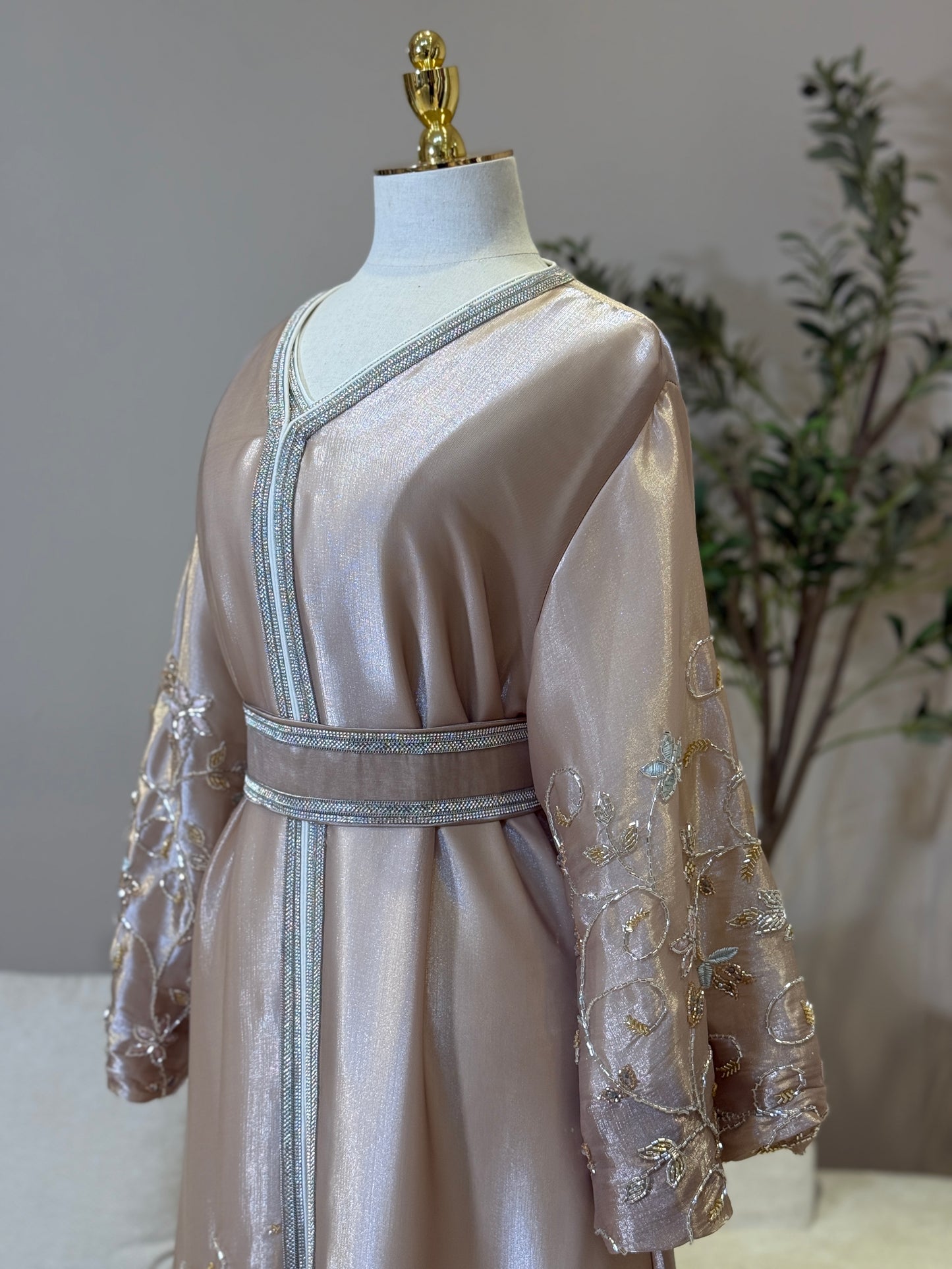 Lulwa 3 Piece Luxury Khaliji Caftan
