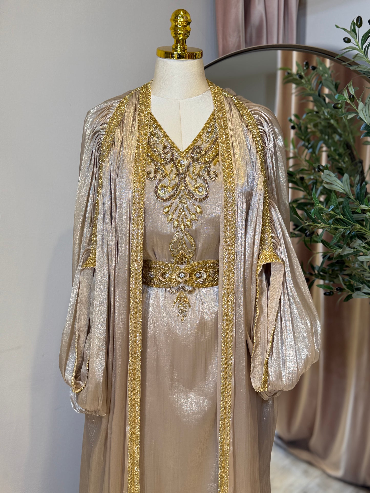 Mohraa Luxury 3 Piece Khaleeji Caftan