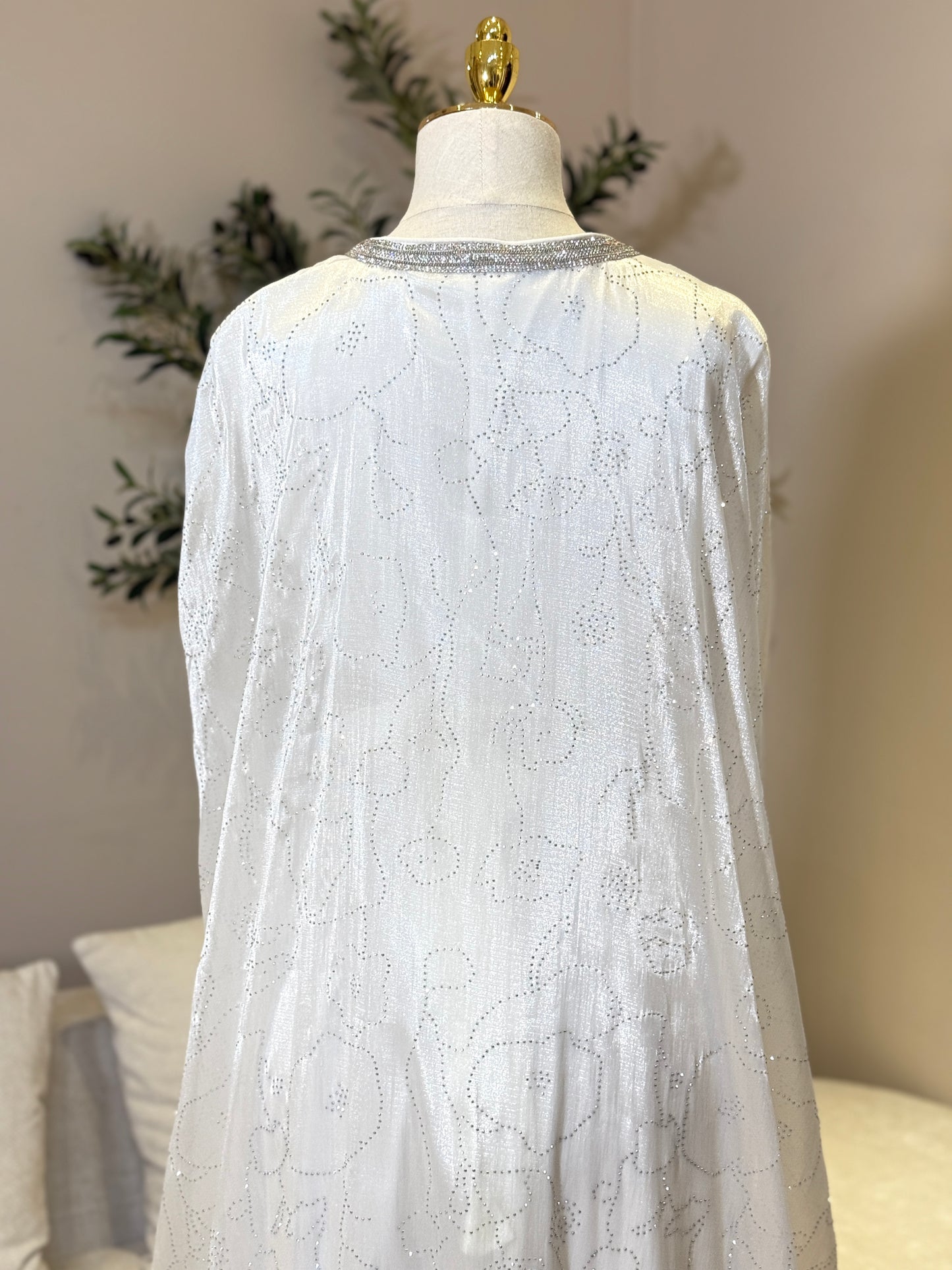 White Muzna Luxury Khaliji Caftan